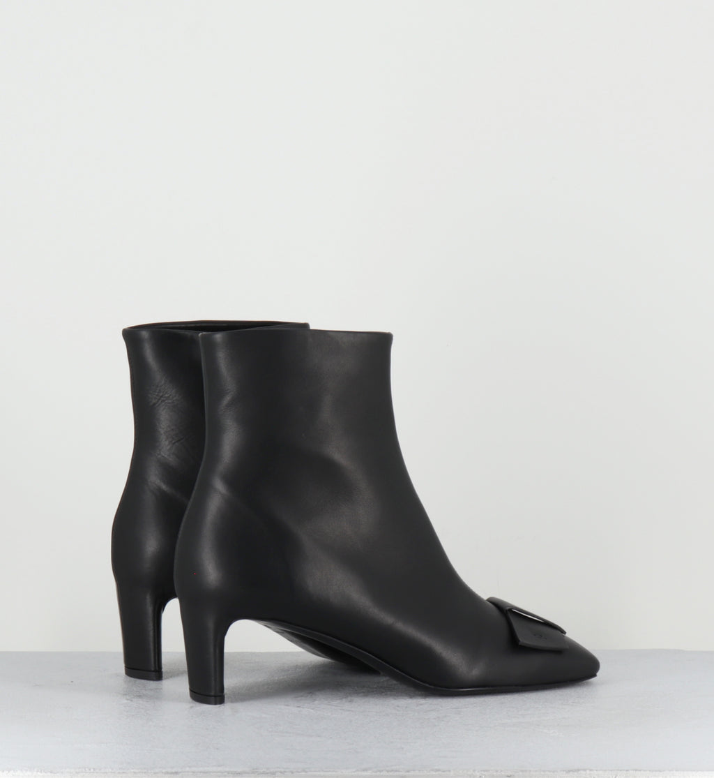 Boots en cuir noir petit talon - 12225 CAPRI NERO