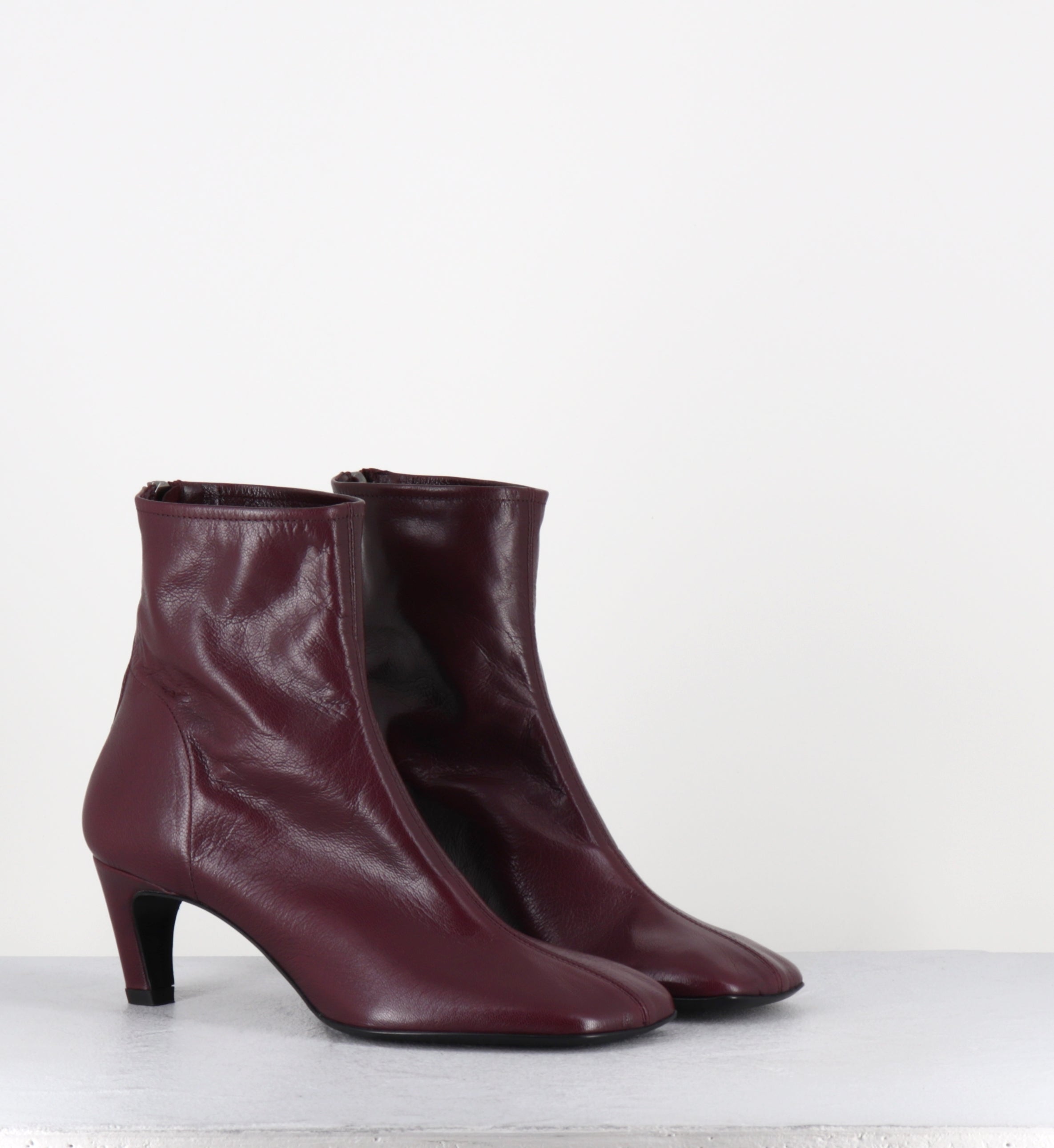 Boots en cuir prune bout carré - E4643 GLOVE WINE