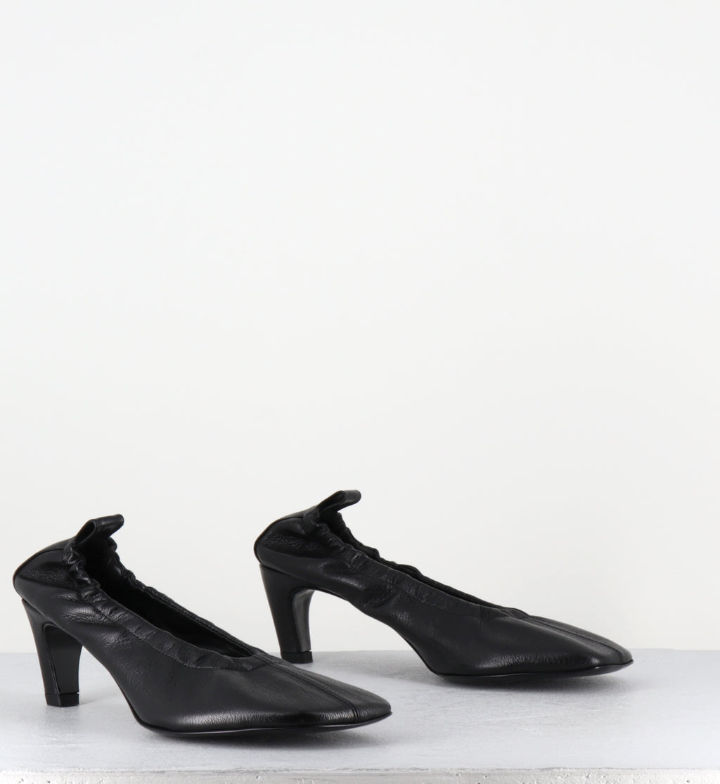 Escarpins en cuir noir à élastique - E4659 GLOVE NERO