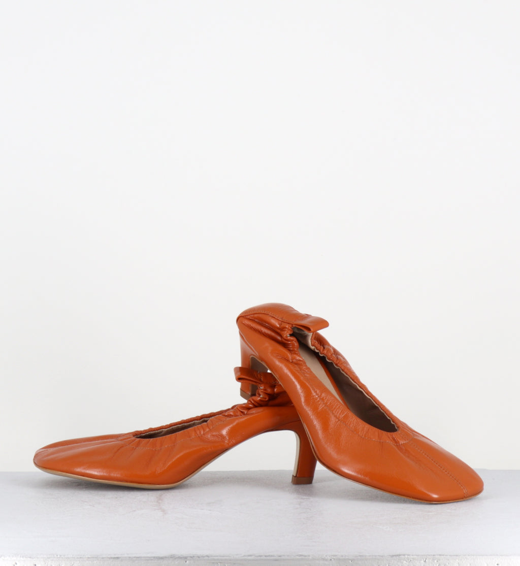 Escarpins en cuir orange à élastique - E4659 TIAGO RUST