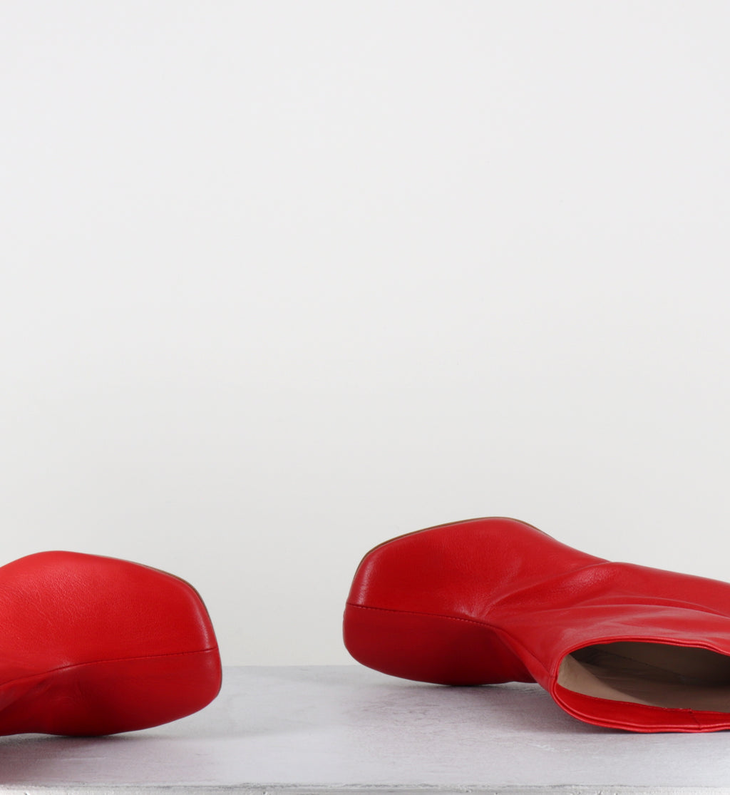 Boots larges en cuir rouge bout carré - E4641 GLOVE ROSSO