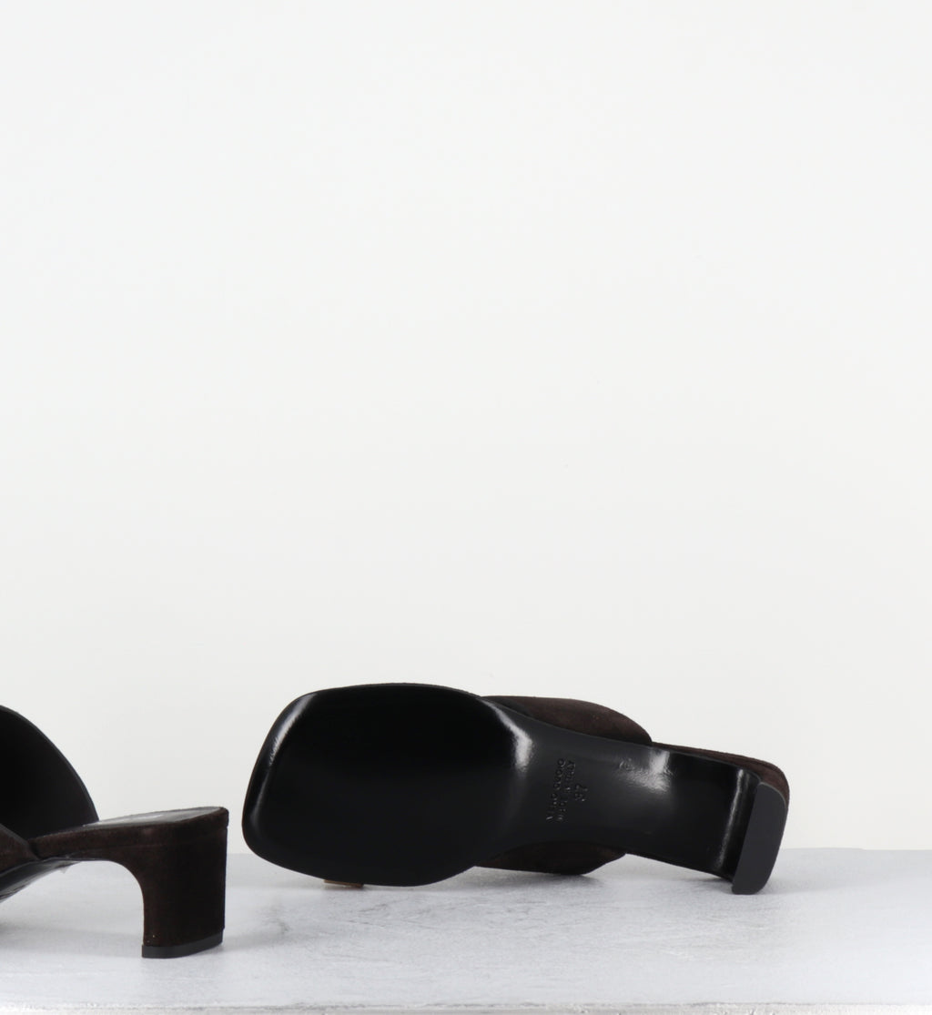 Mules en daim marron bijou doré - E4722 VELOUR EBANO
