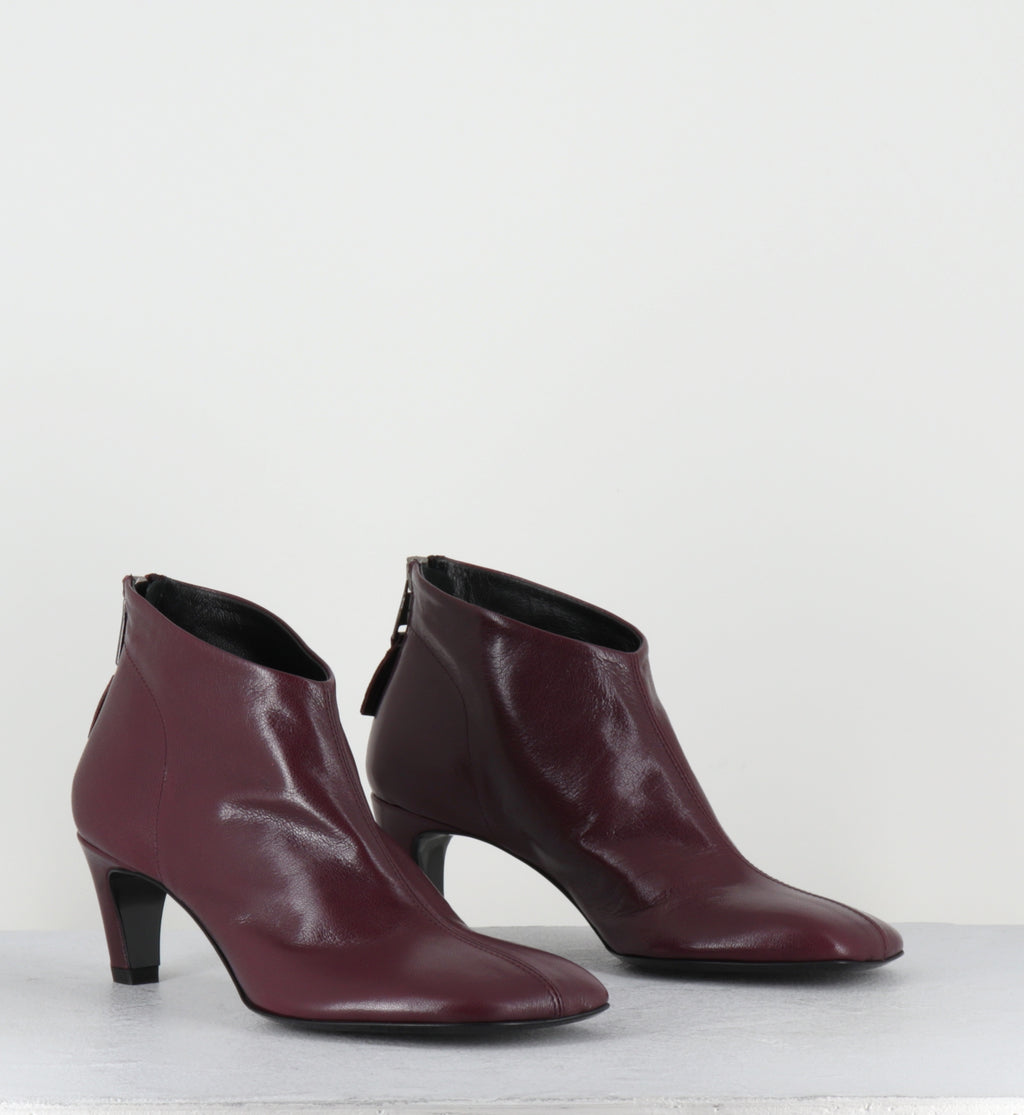 Boots courtes en cuir pune - E4763 GLOVE WINE