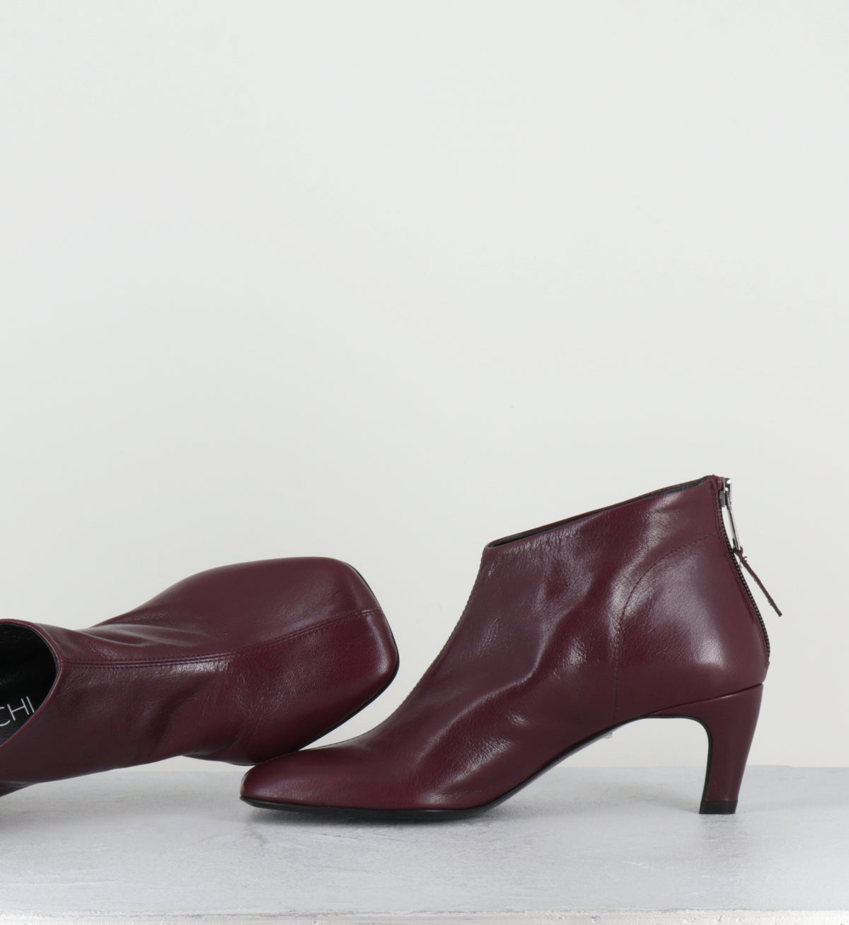 Boots courtes en cuir pune - E4763 GLOVE WINE