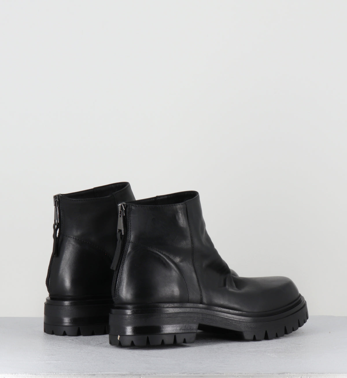 Boots courtes en cuir noir - E3548 BOSTON NERO