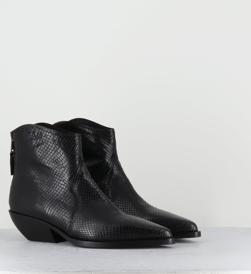 Boots santiag courtes en cuir serpent noir - E4023 TIBET NERO
