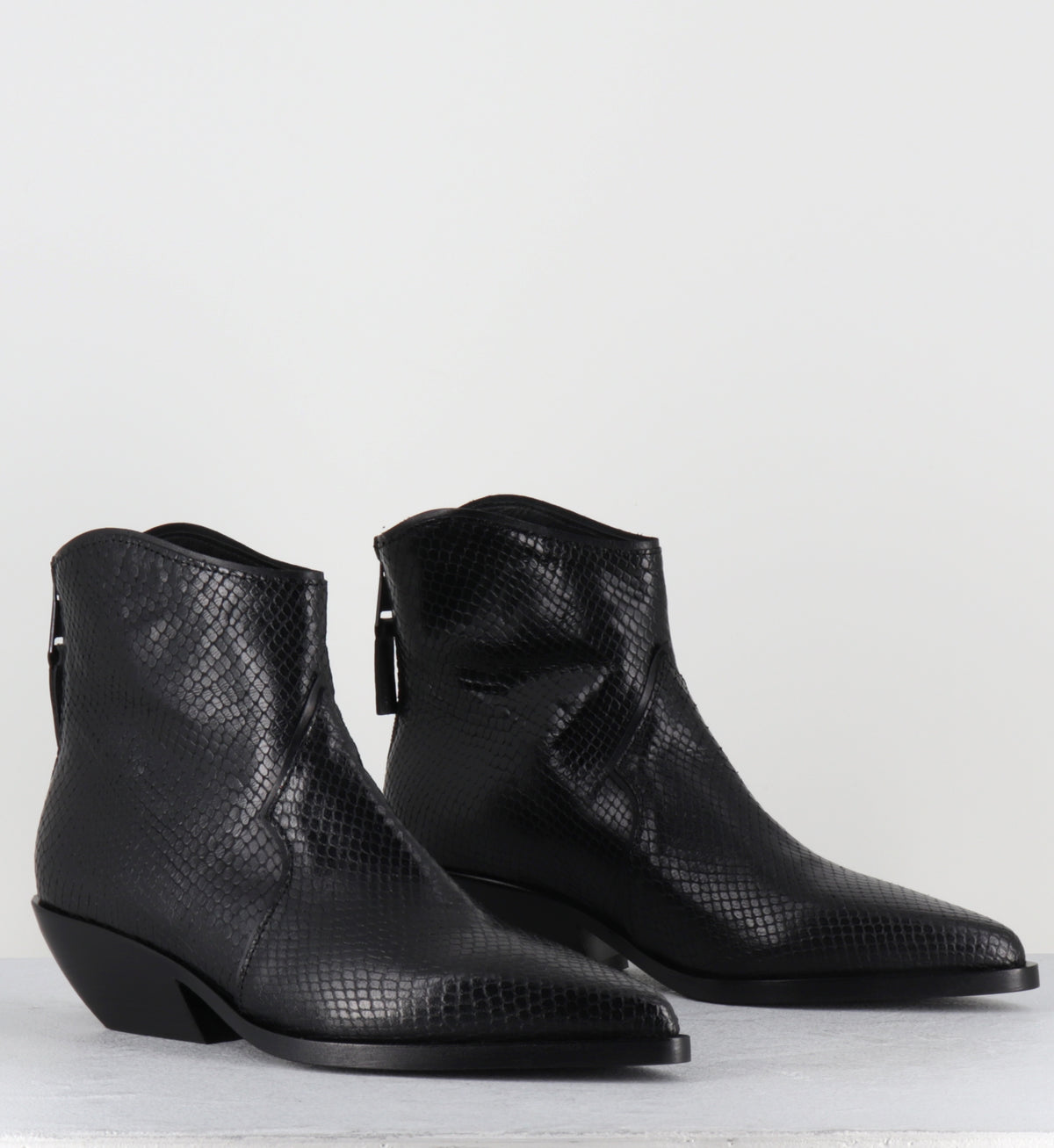 Boots santiag courtes en cuir serpent noir - E4023 TIBET NERO