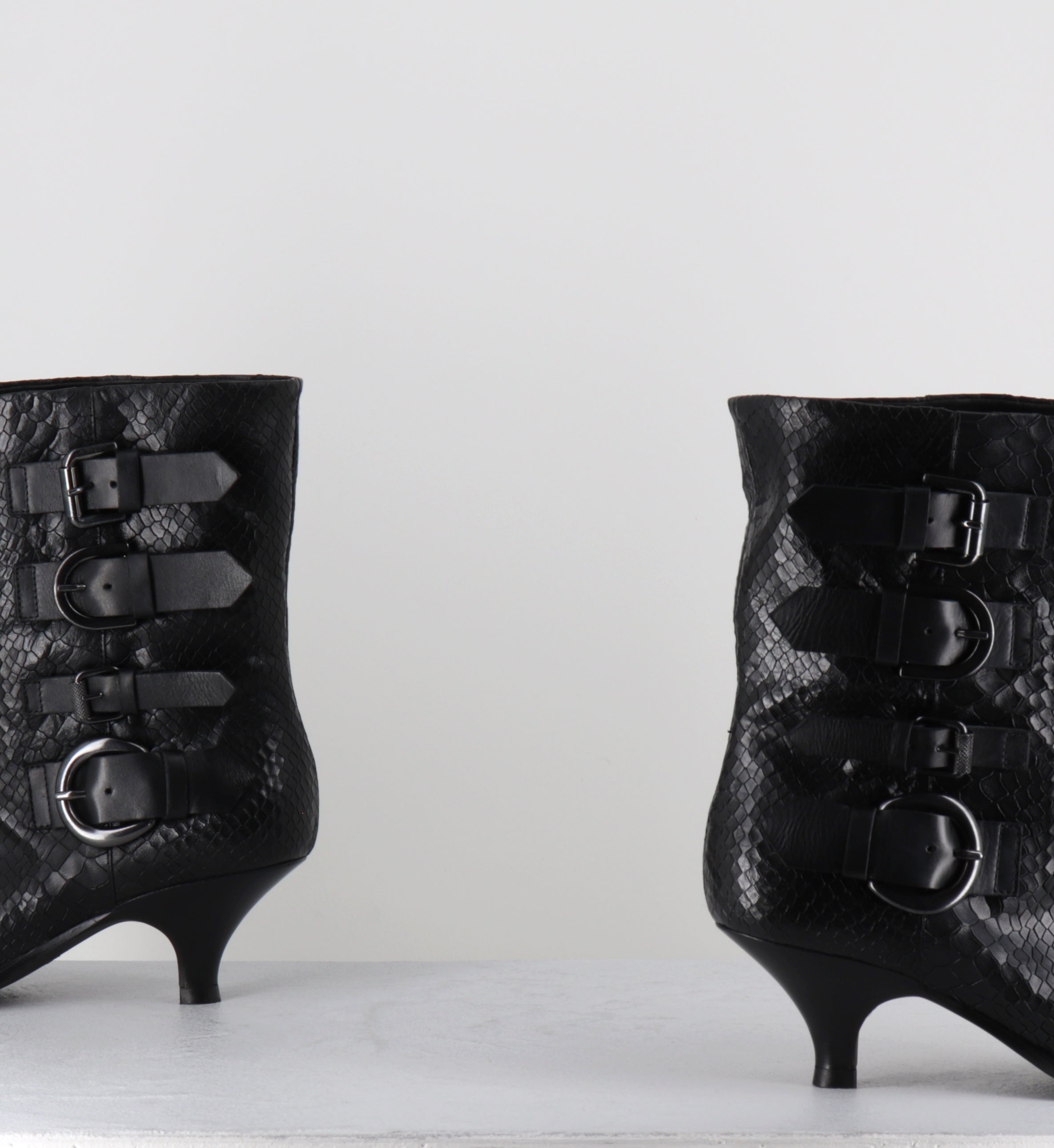 Boots en cuir serpent noir à boucles - E4564 MAMBA NERO