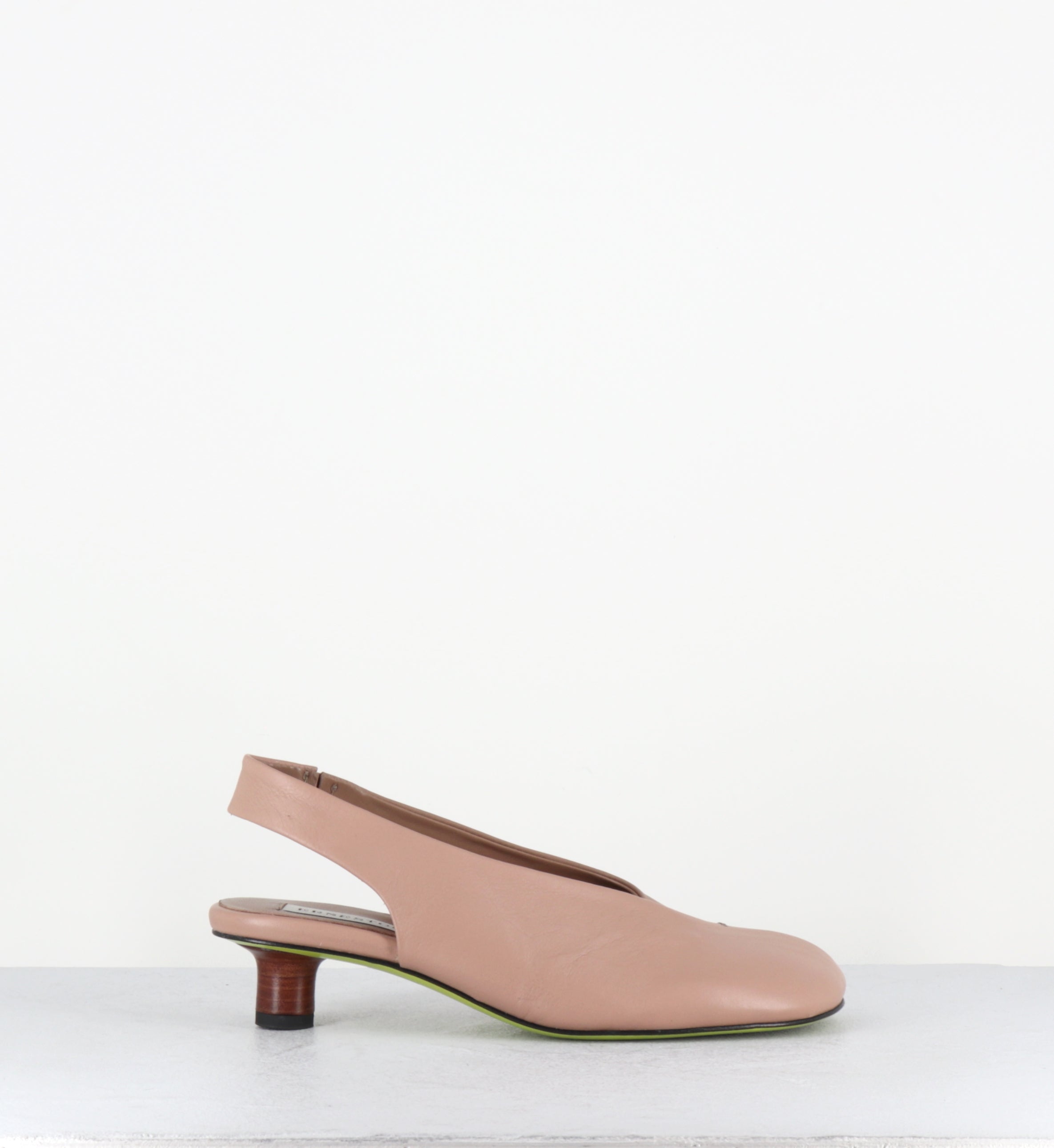 Escarpins slingback en cuir nude petit talon rouge - DLIN02 RIDA CIPRIA