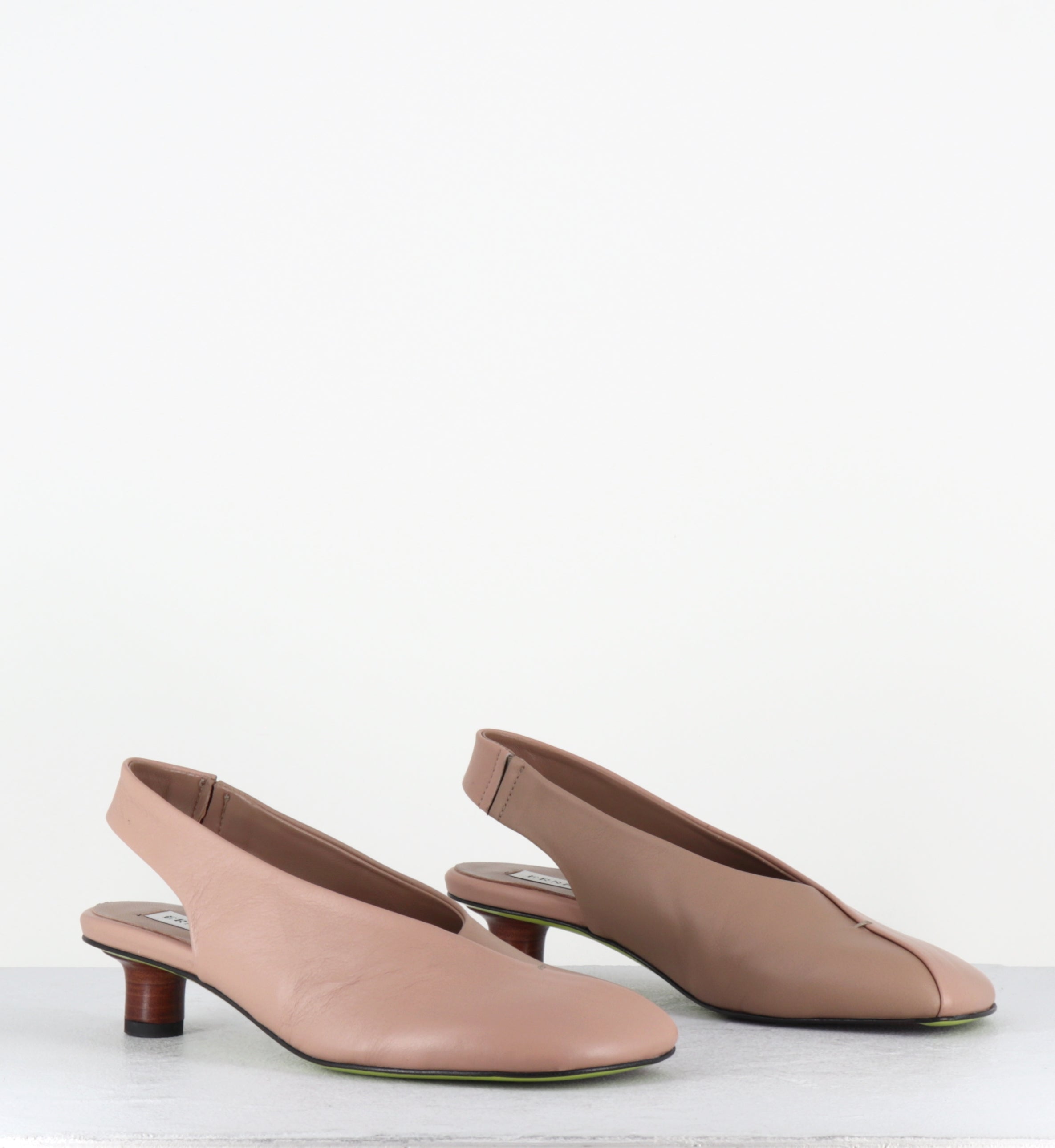 Escarpins slingback en cuir nude petit talon rouge - DLIN02 RIDA CIPRIA