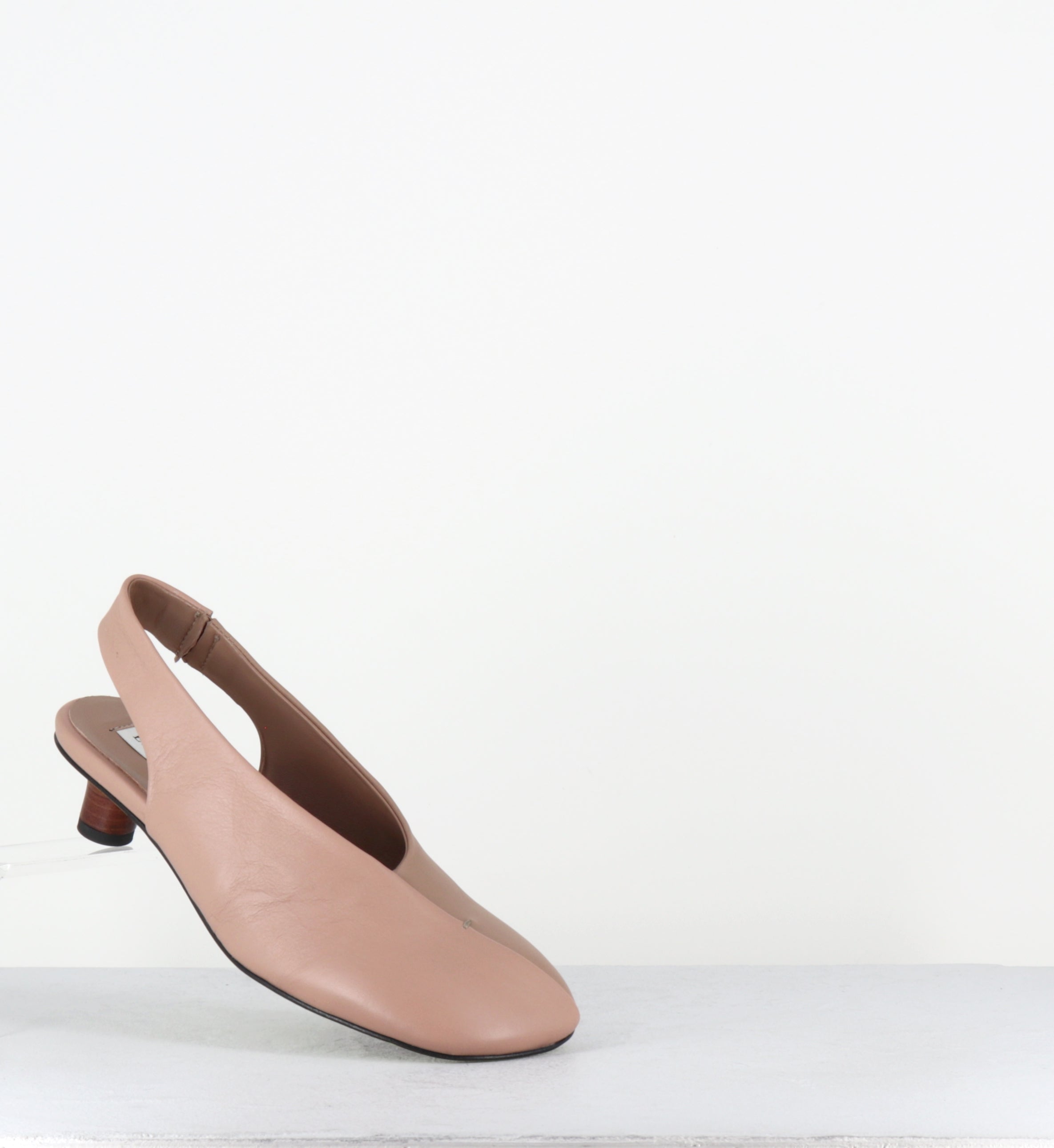 Escarpins slingback en cuir nude petit talon rouge - DLIN02 RIDA CIPRIA