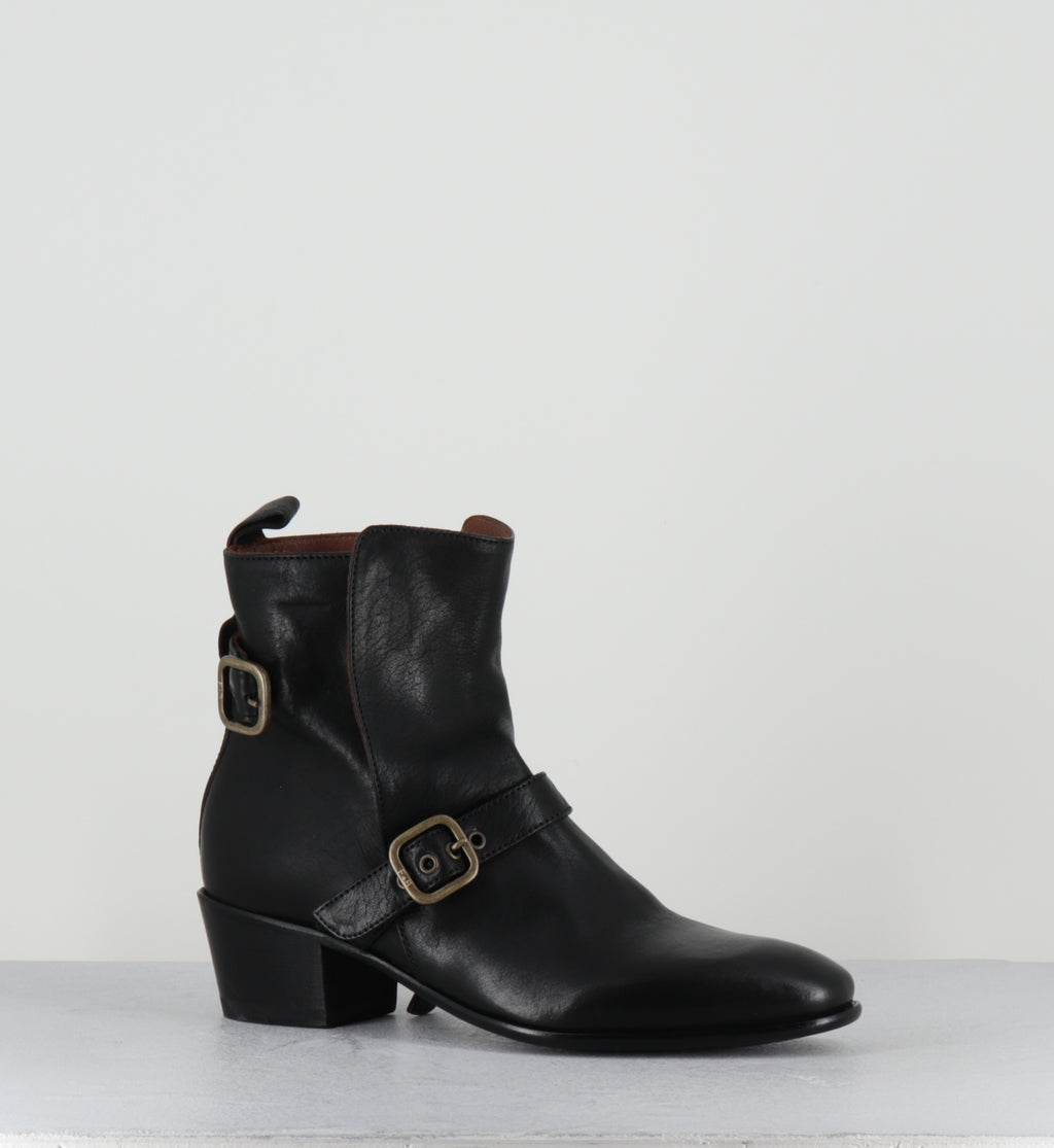 Boots indie sleaze en cuir noir à boucles - MARKD KURNI NERO