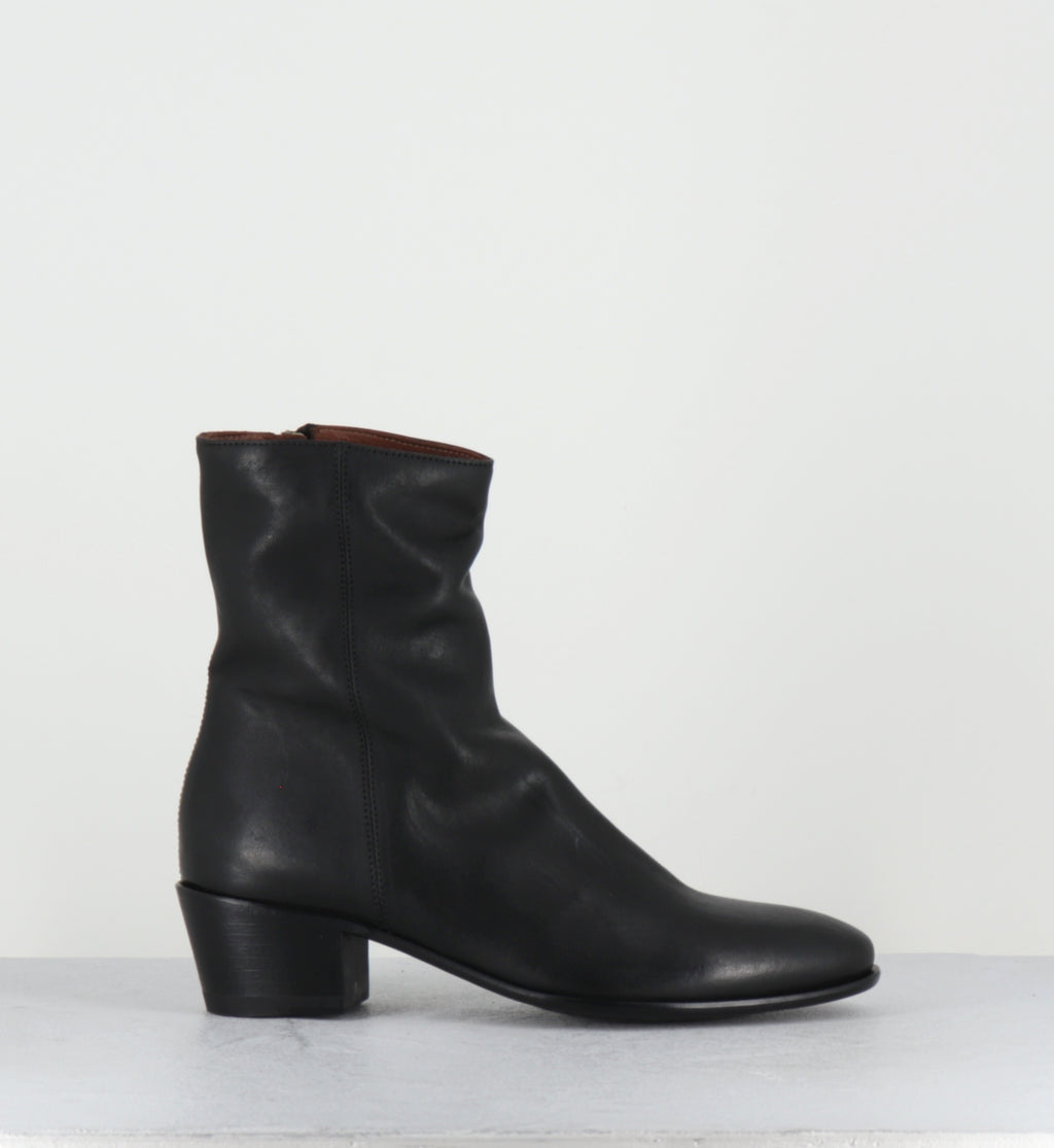 Bottines en cuir noir indie sleaze hedi slimane - MATTD KURNI NERO