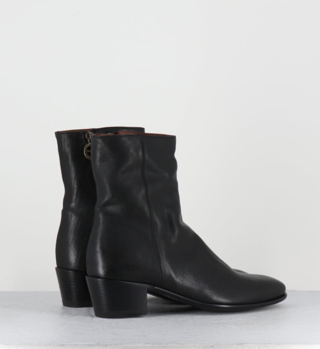 Bottines en cuir noir indie sleaze hedi slimane - MATTD KURNI NERO