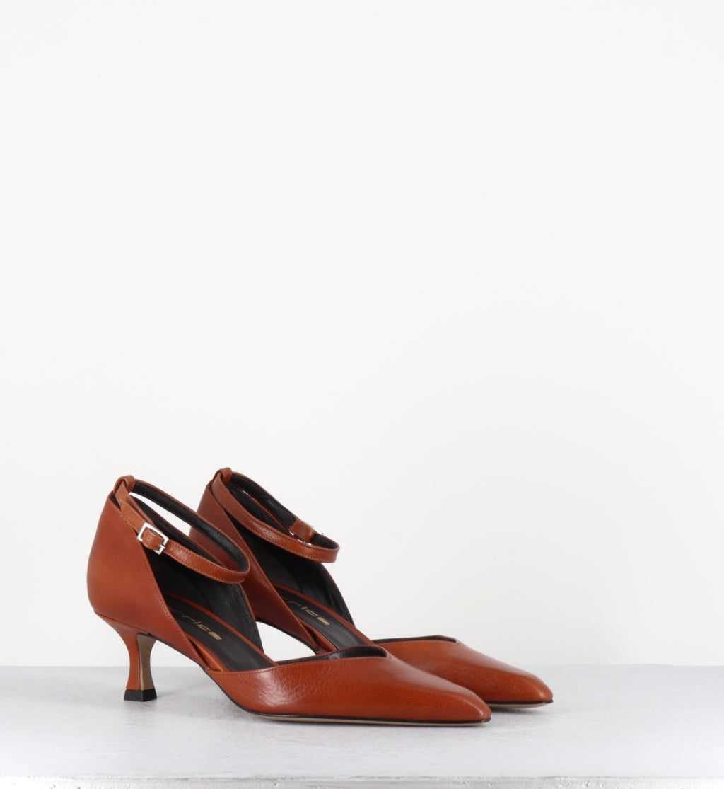 DELLO TAMPONATO CUOIO