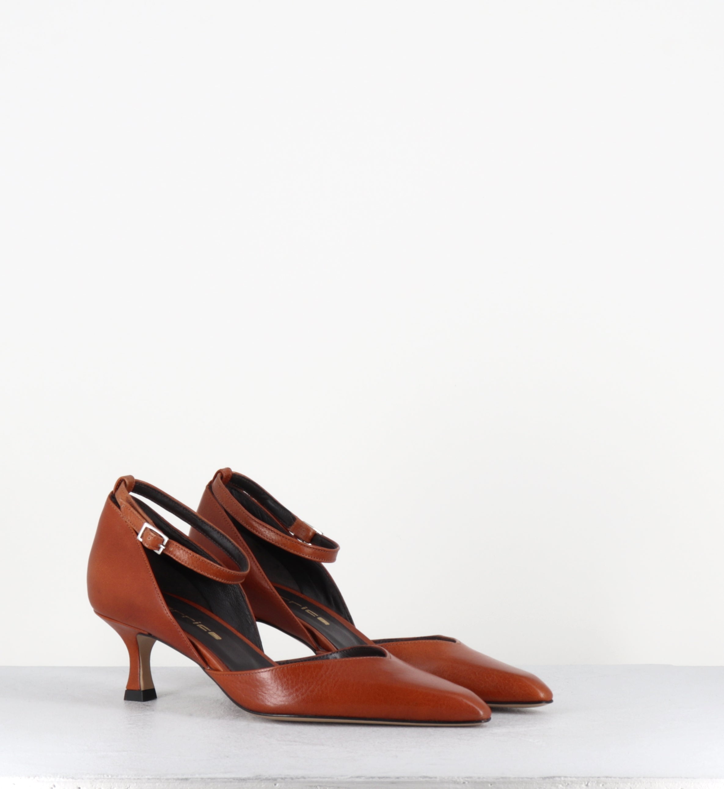 DELLO TAMPONATO CUOIO