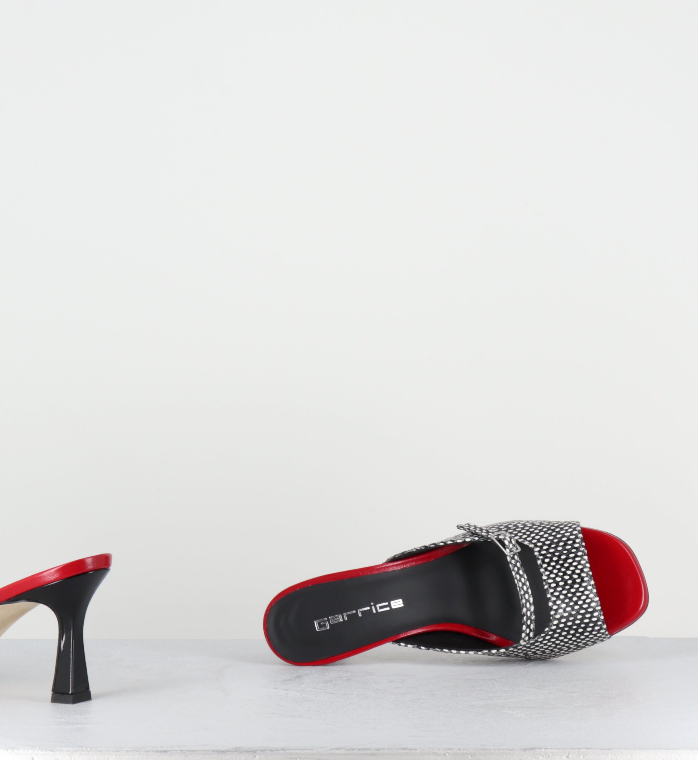 Mules à talon noir blanc rouge - ABILE VITELLO ASPIDE