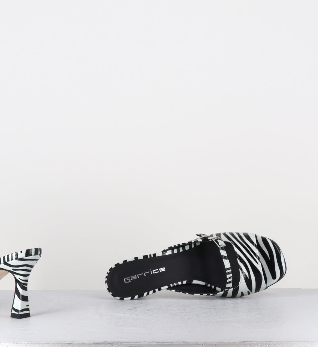 Mules à talon en cuir vernis imprimé zèbre  - ABILE26 ZEBRA BIANCO