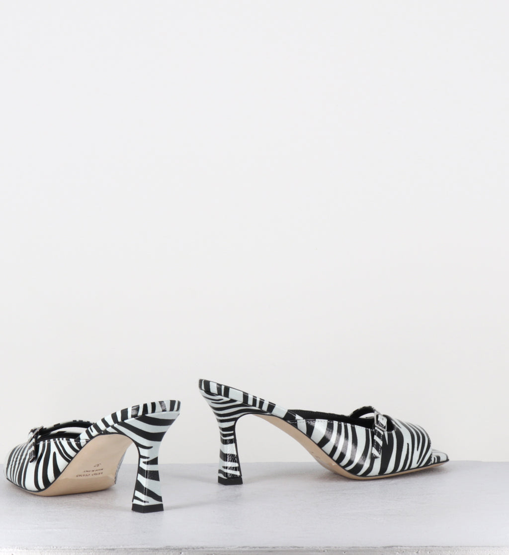 Mules à talon en cuir vernis imprimé zèbre  - ABILE26 ZEBRA BIANCO