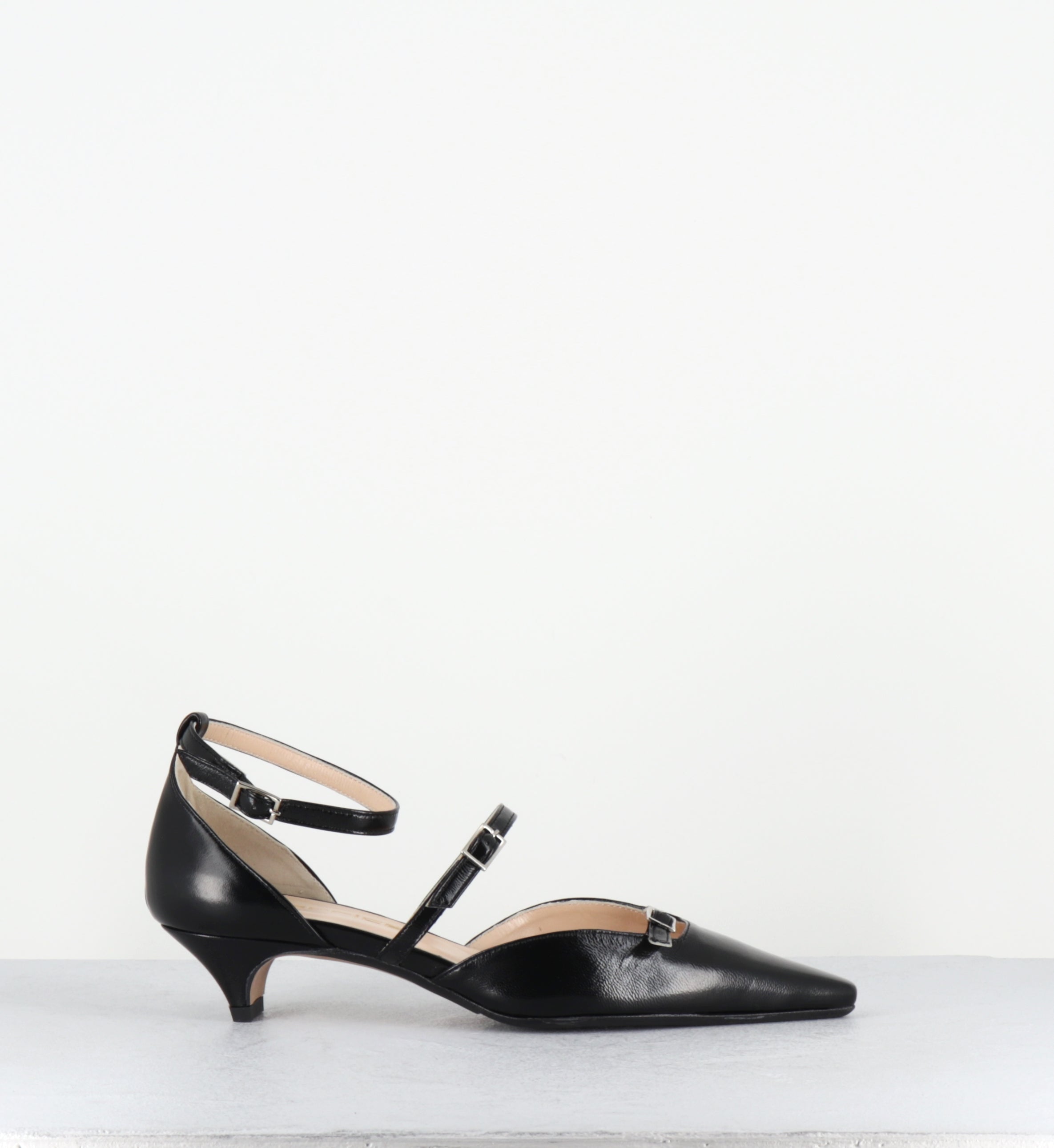 Escarpins pointus en cuir noir petit talon - ANCO PITTI NERO