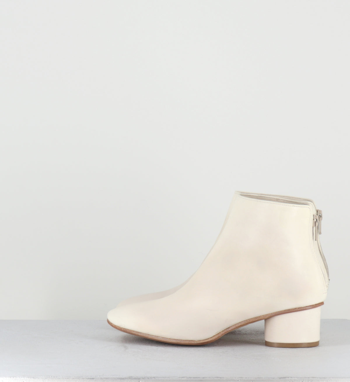 Bottines en cuir blanc petit talon - FAROU WEST TAPIOCA