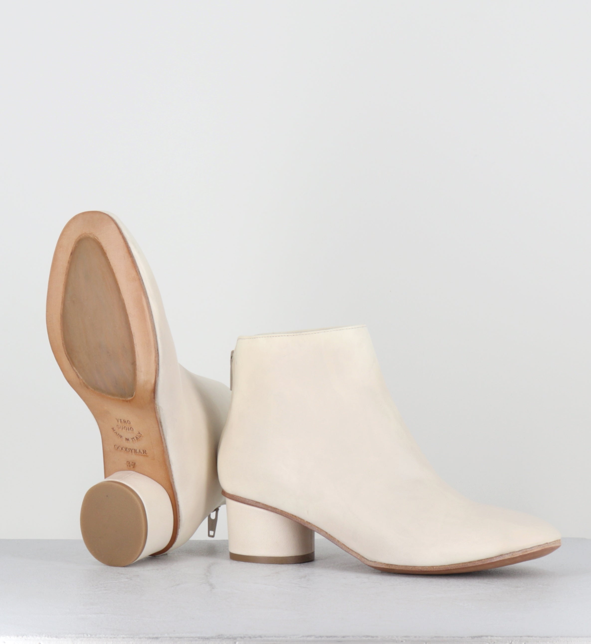 Bottines en cuir blanc petit talon - FAROU WEST TAPIOCA