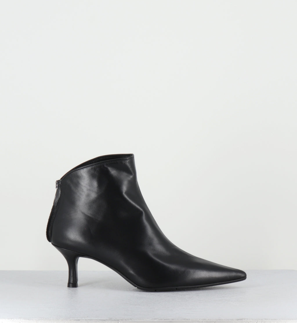 Bottines bout pointu cuir noir - DONI VIT NERO
