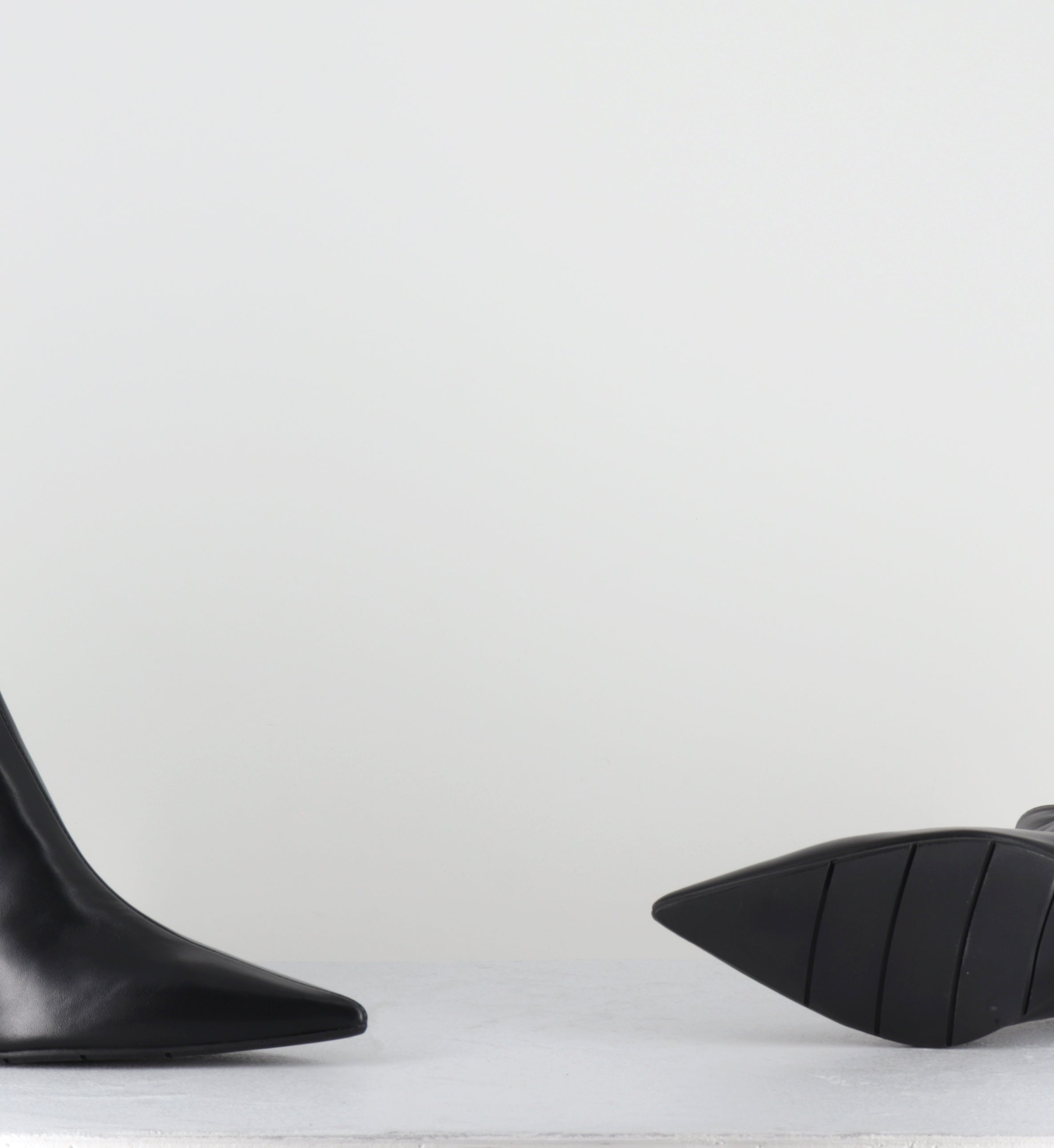Bottines bout pointu cuir noir - DONI VIT NERO