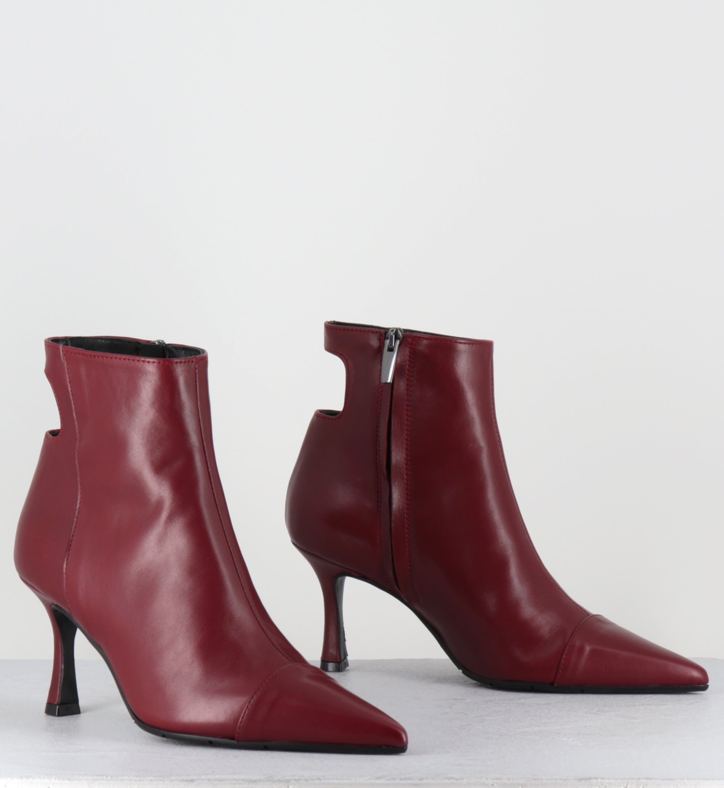 Bottines pointues en cuir rouge - RESTA VIT BORDO