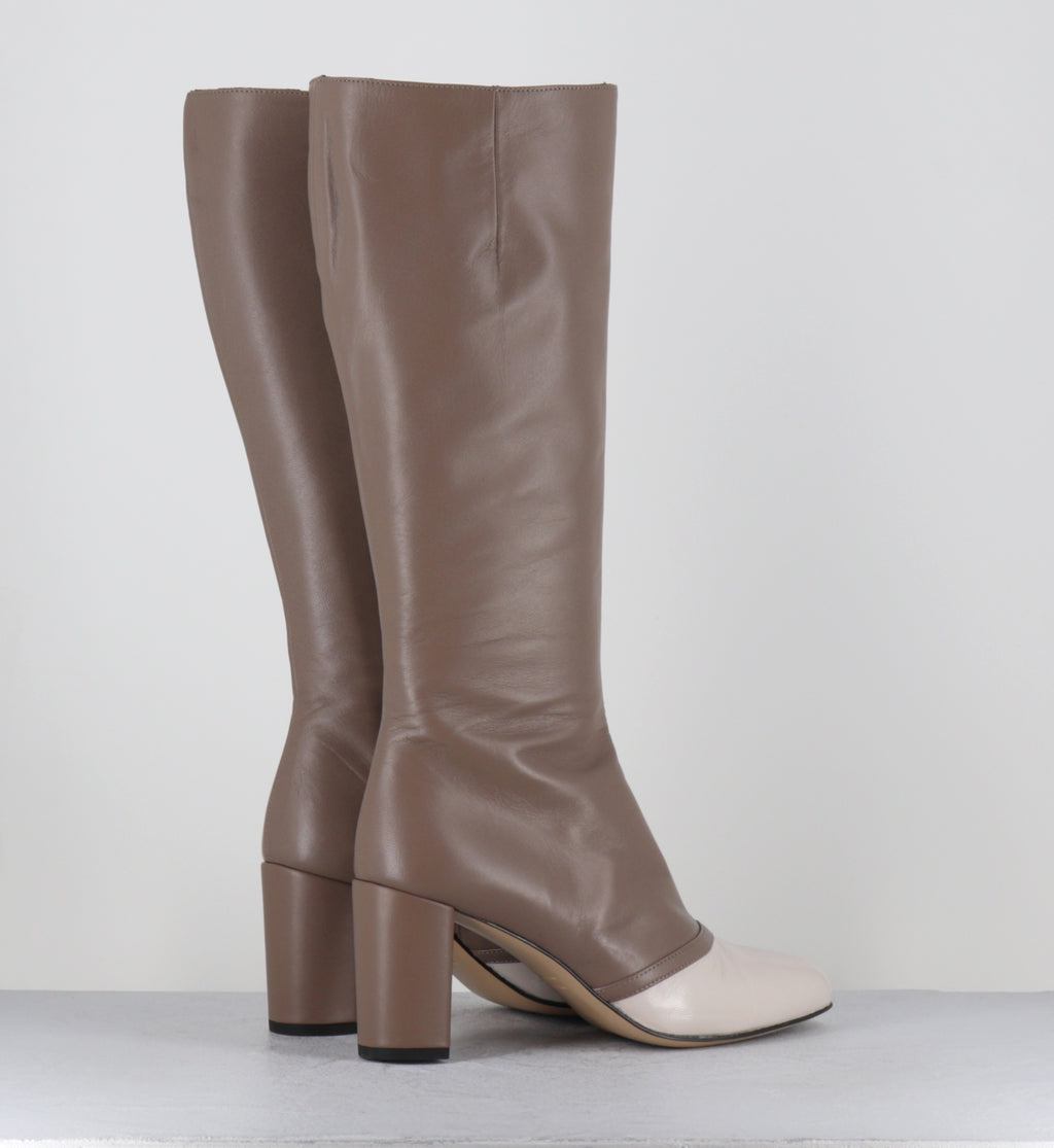 Bottes en cuir taupe et blanc - SARY LUX MILK