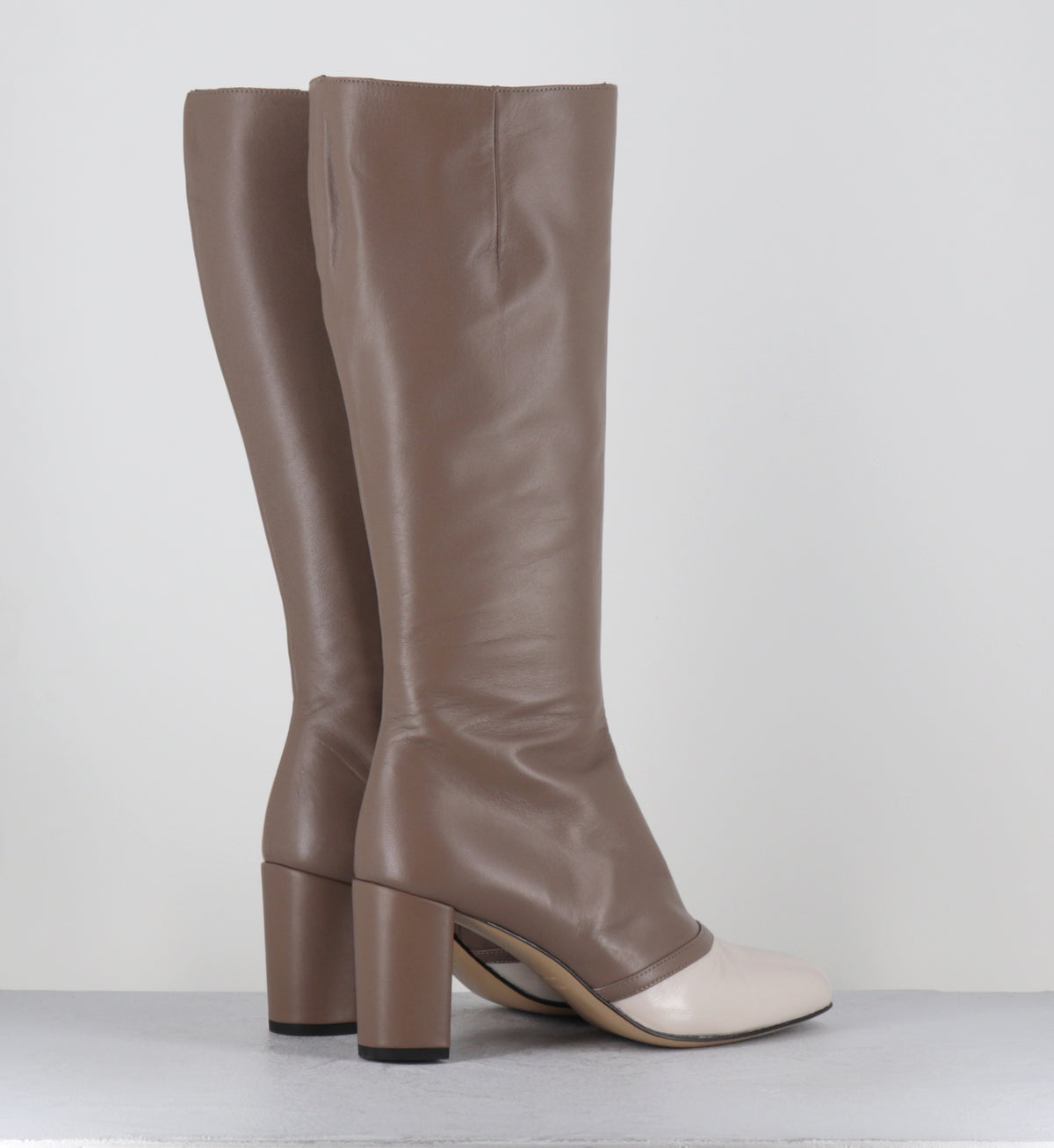 Bottes en cuir taupe et blanc - SARY LUX MILK