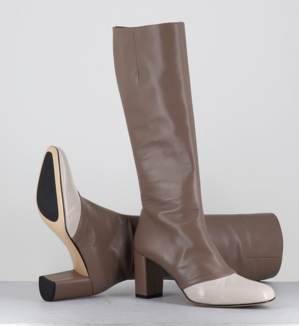 Bottes en cuir taupe et blanc - SARY LUX MILK