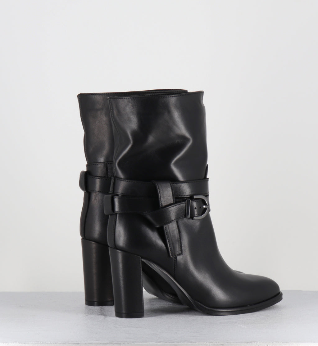 Boots à talon en cuir noir - CASORI VIT SOFT NERO