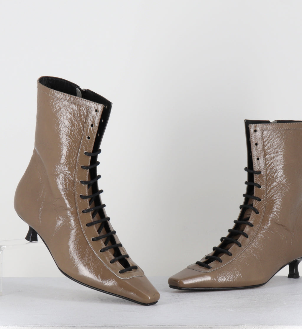 Bottines à lacets en cuir taupe - CORSO26 VENEZIA TAUPE