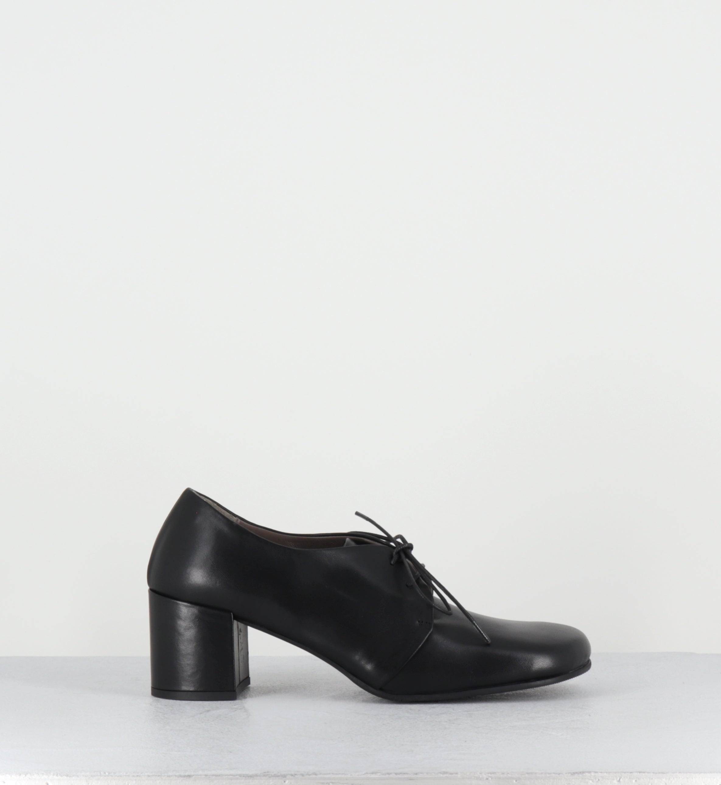Chaussures à lacets en cuir noir - ANDRA POSEIDON NERO