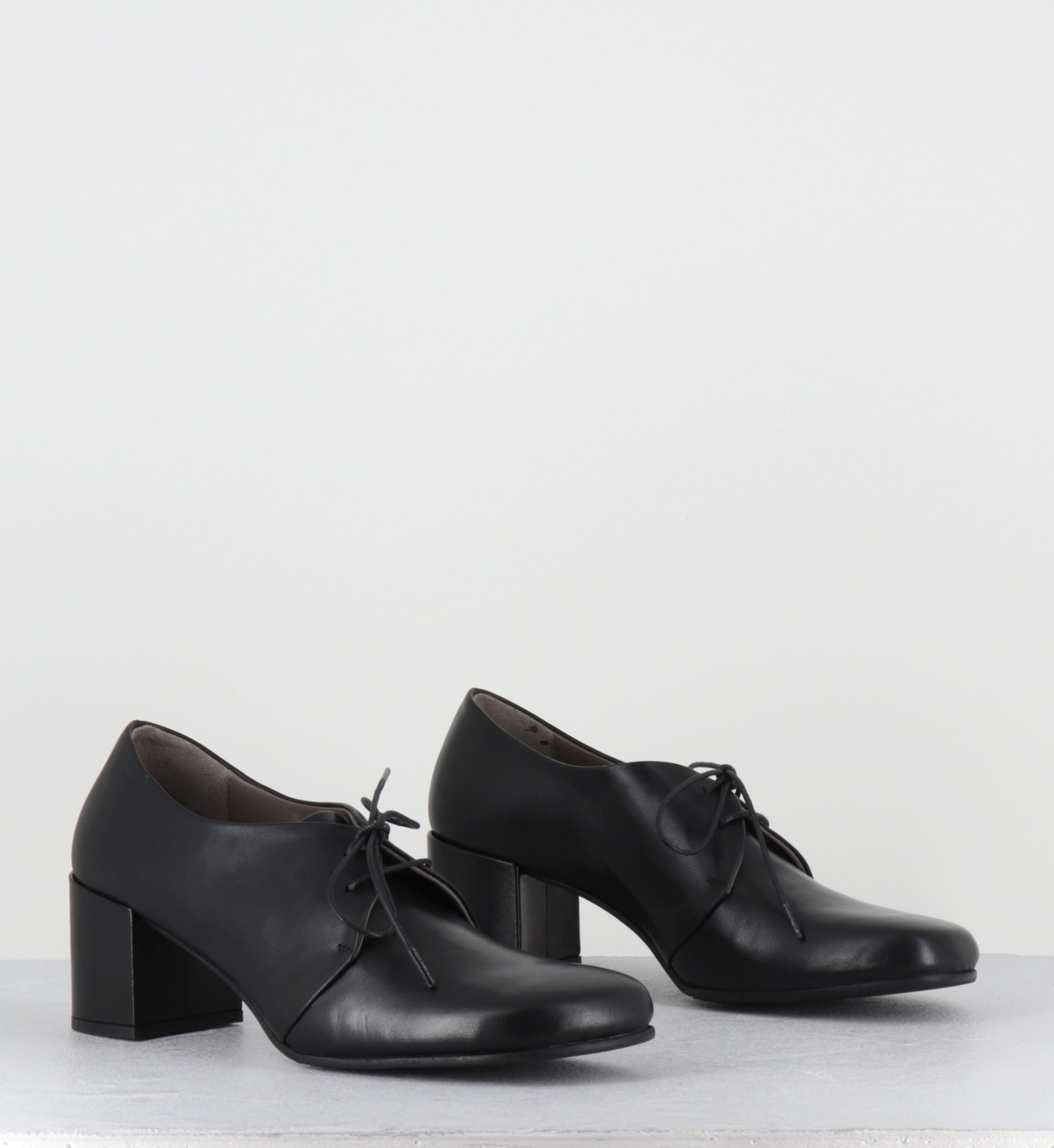 Chaussures à lacets en cuir noir - ANDRA POSEIDON NERO