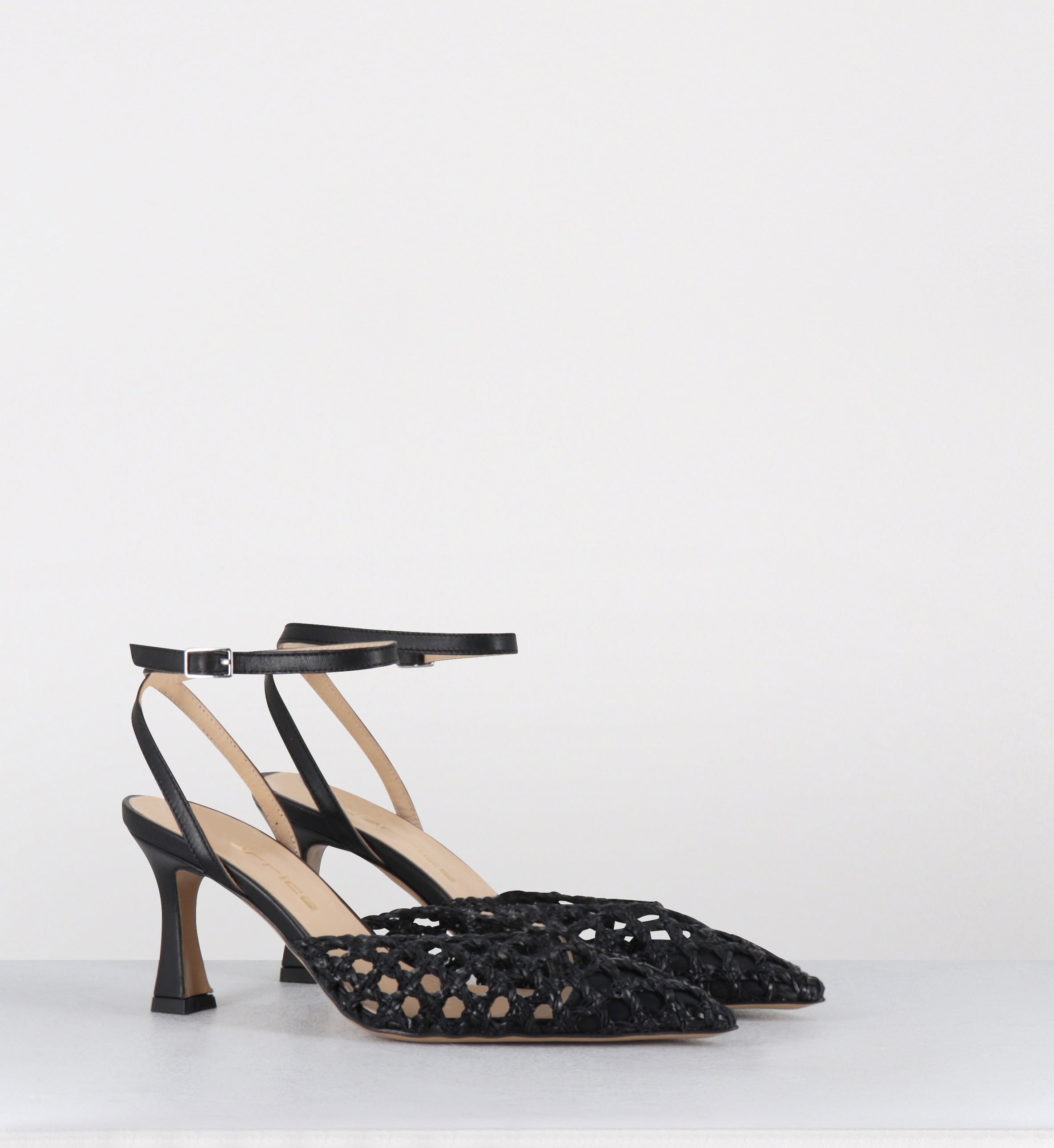 Escarpins en cuir tressé noir - MUST VITELLO NERO