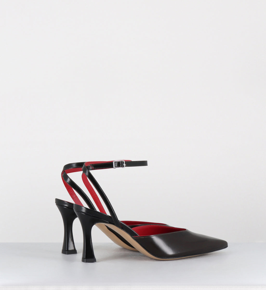 Escarpins pointu en cuir marron noir - MUST LAREDO MORO