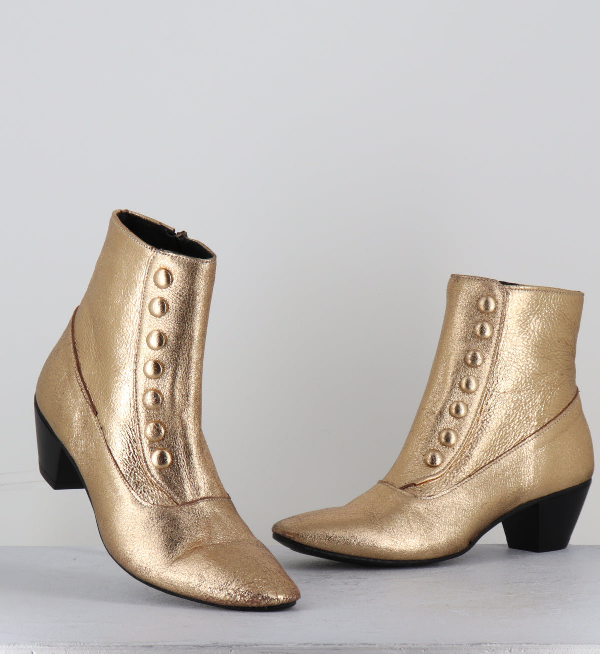 Boots à boutons en cuir doré -  AMIA LAME ORO