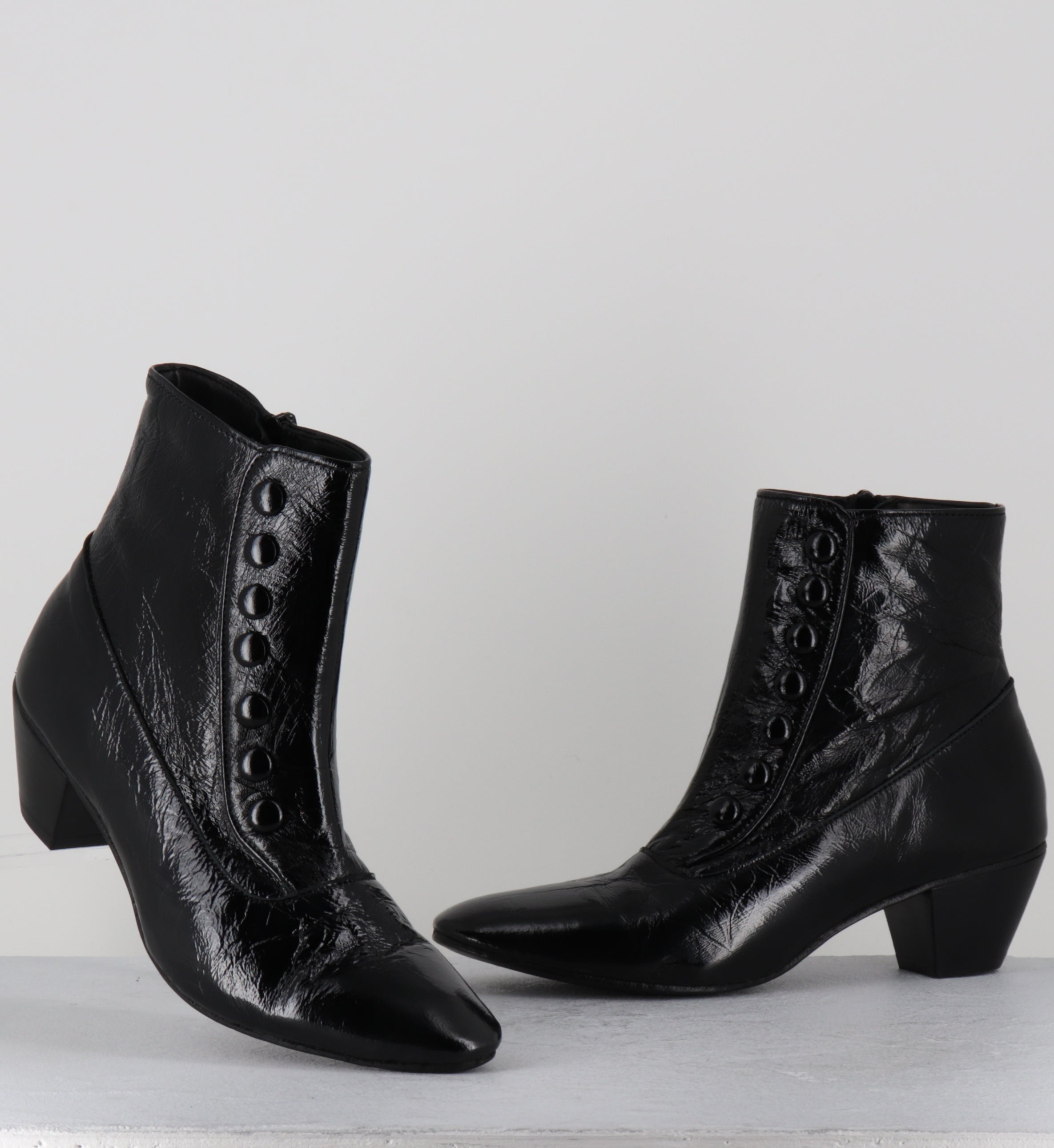 Boots à boutons en cuir noir - AMIA VERNICE NERO