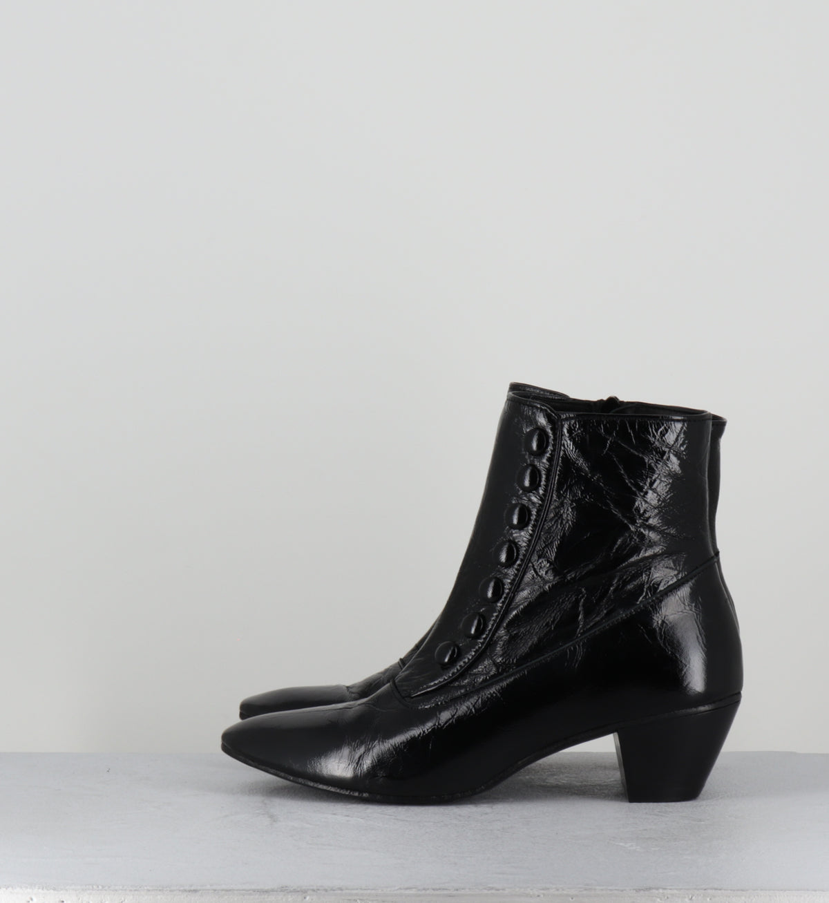 Boots à boutons en cuir noir - AMIA VERNICE NERO