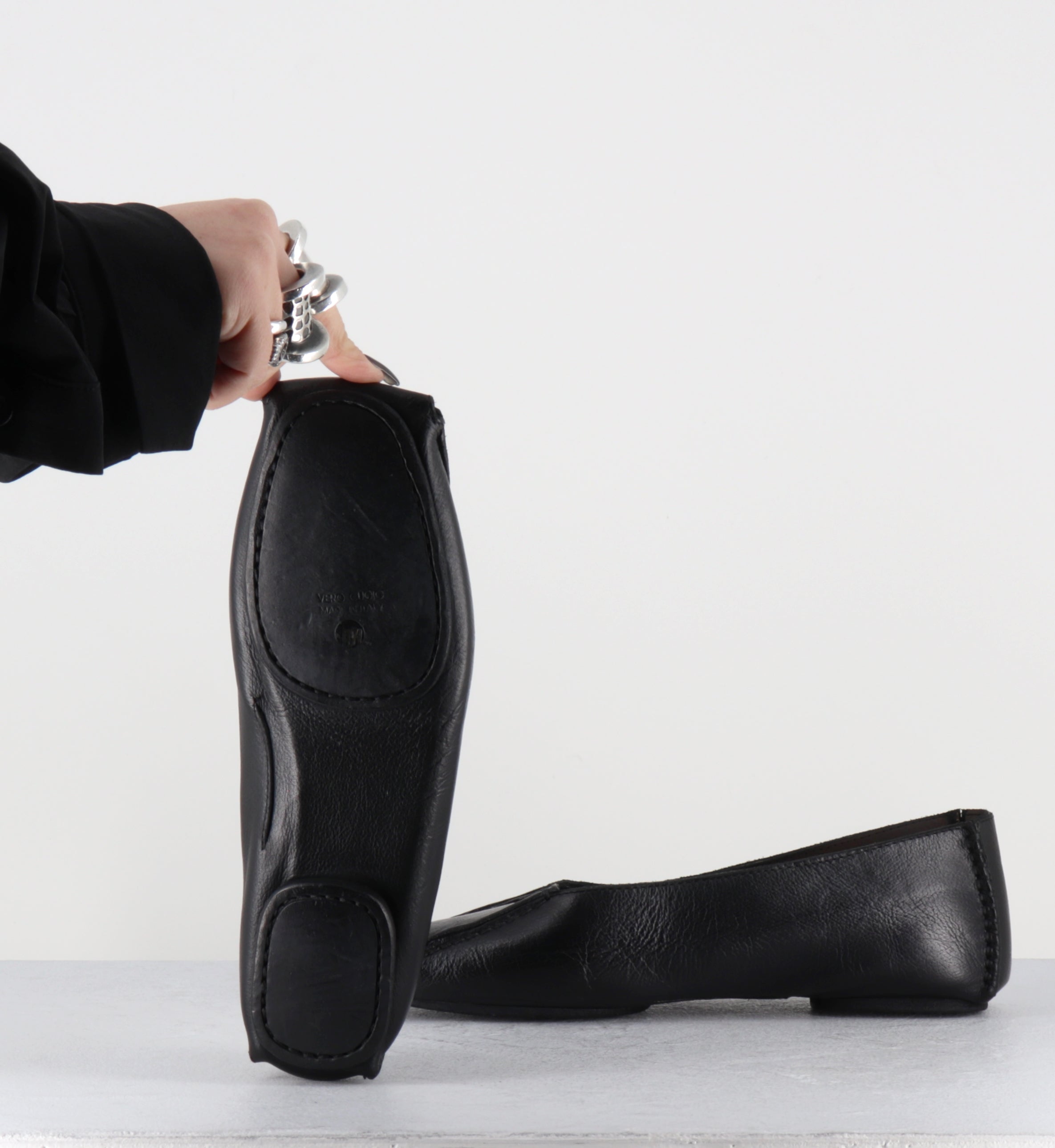 Ballerines en cuir noir bout carré - GAME BUFALO NERO