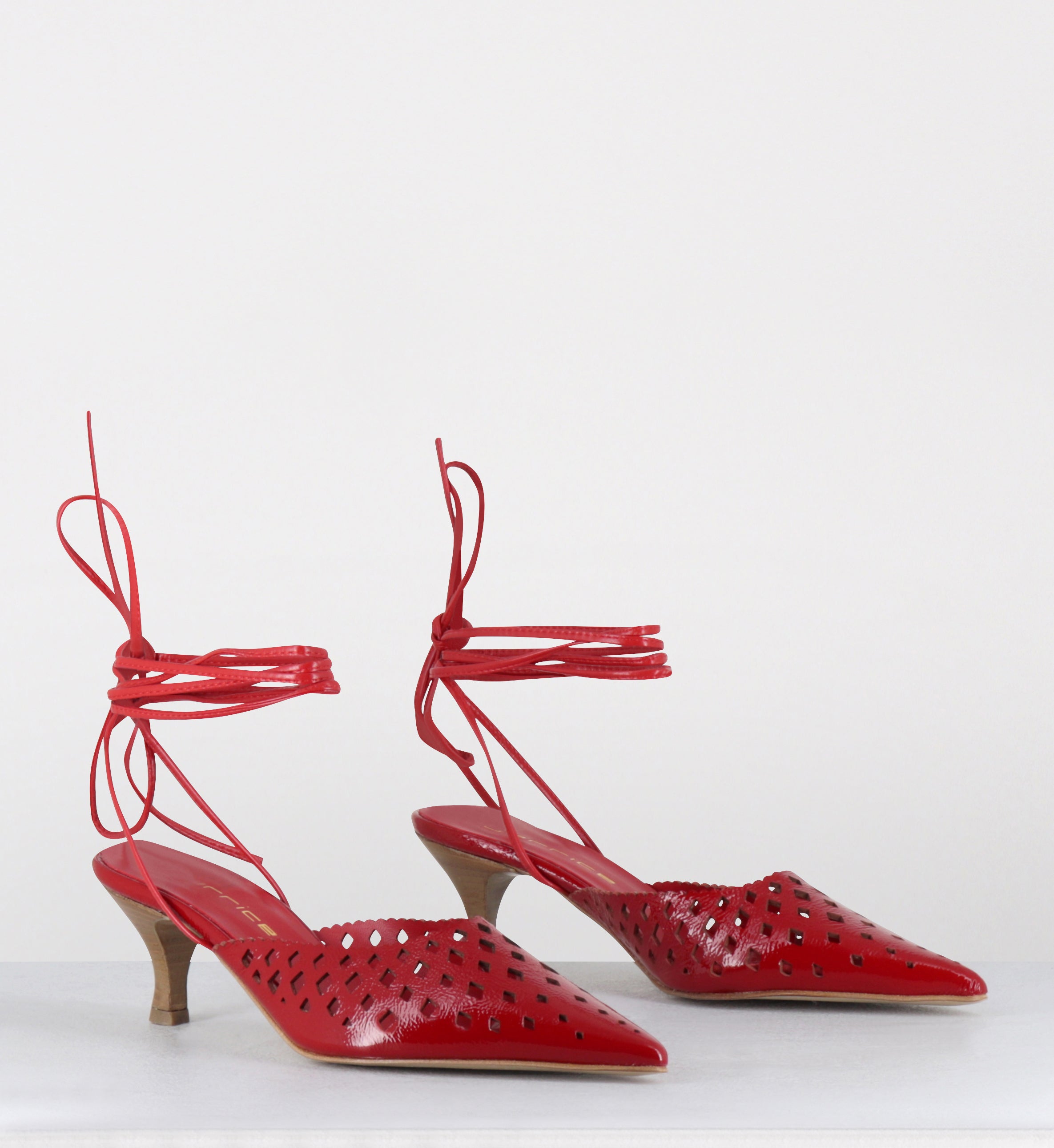 Escarpins à lacets en cuir rouge ajouré - INDIA NAPLAK ROSSO