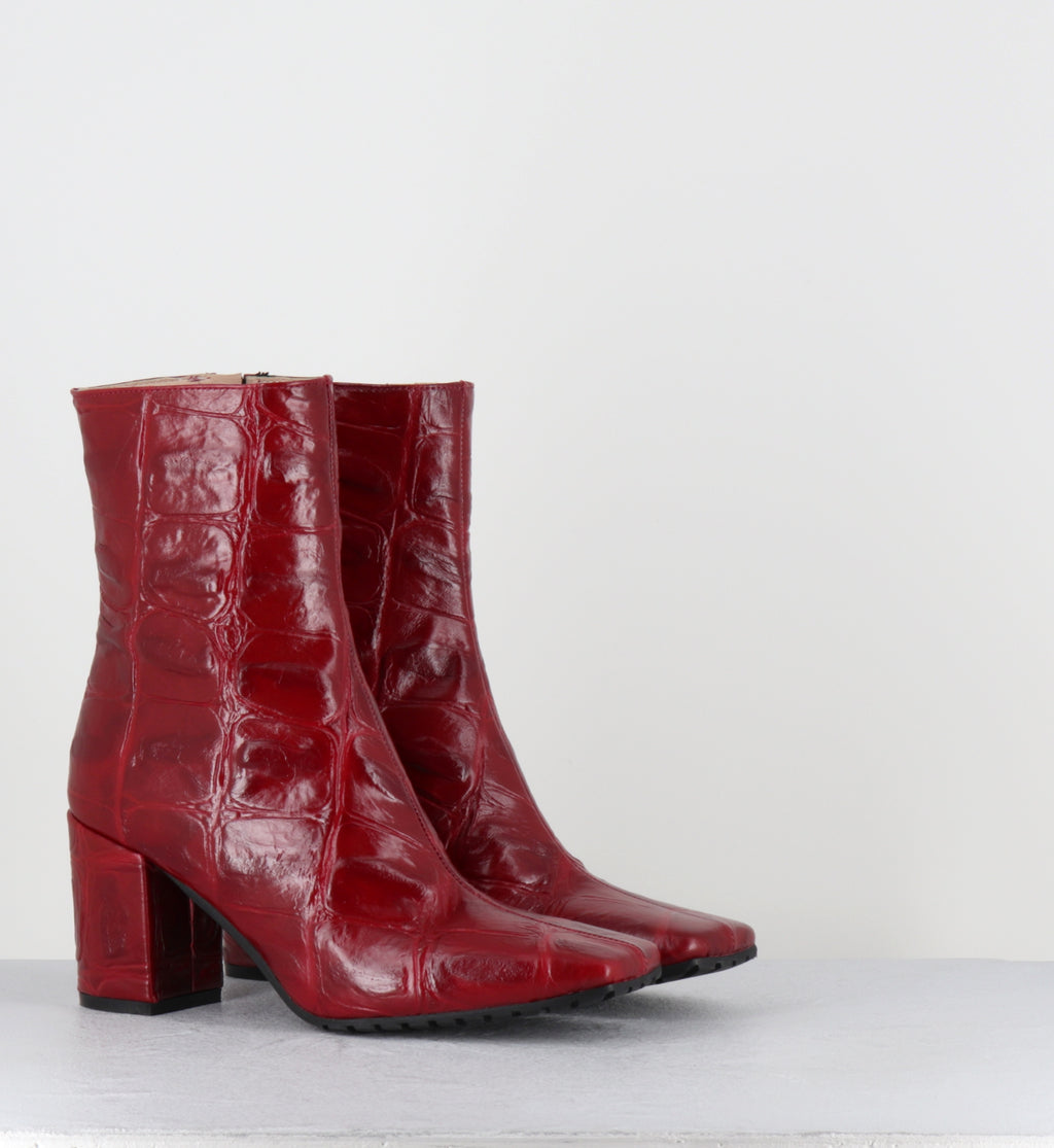 Bottines croco rouge bout carré - SANDRI COCCO BORDO
