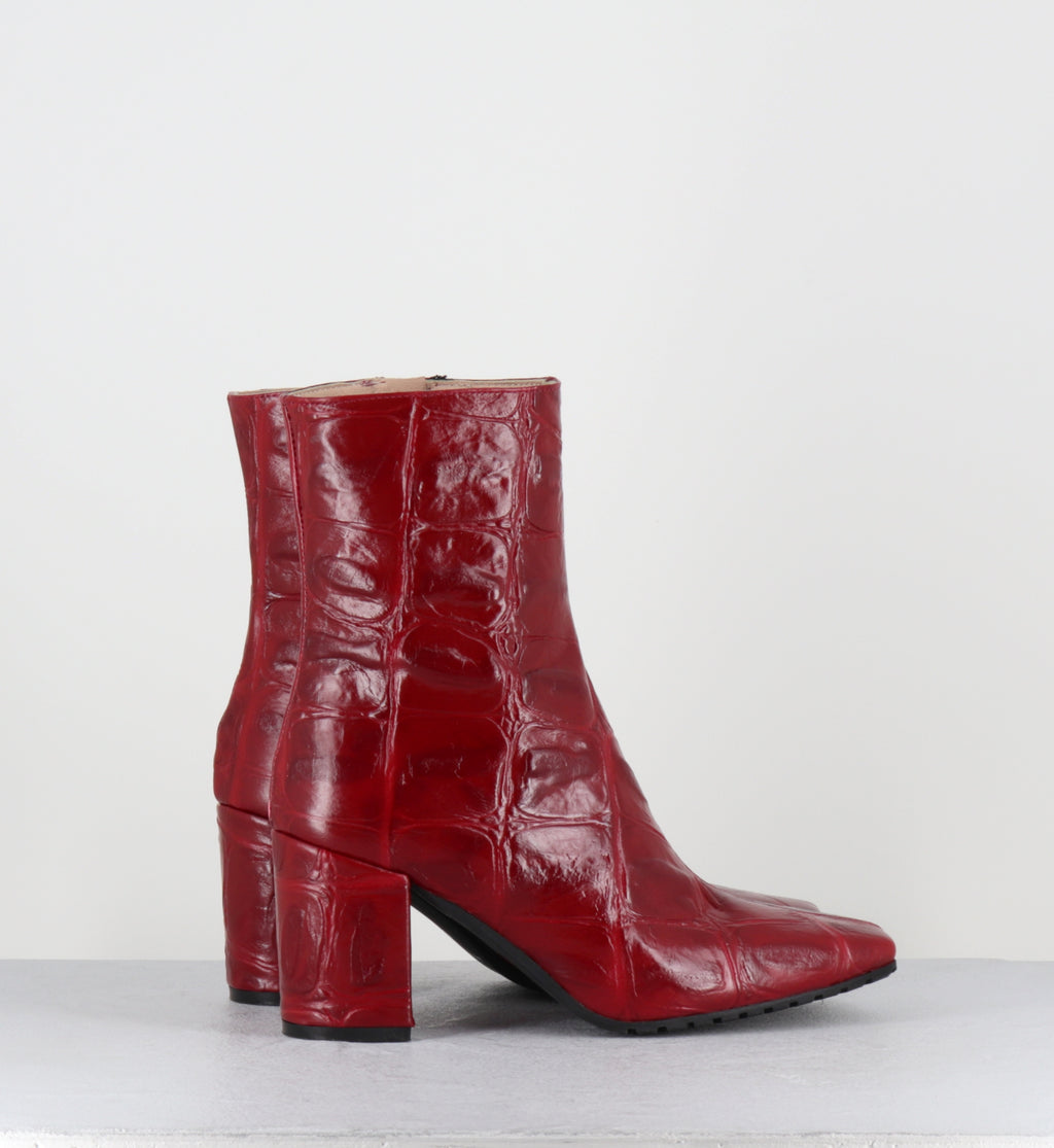 Bottines croco rouge bout carré - SANDRI COCCO BORDO