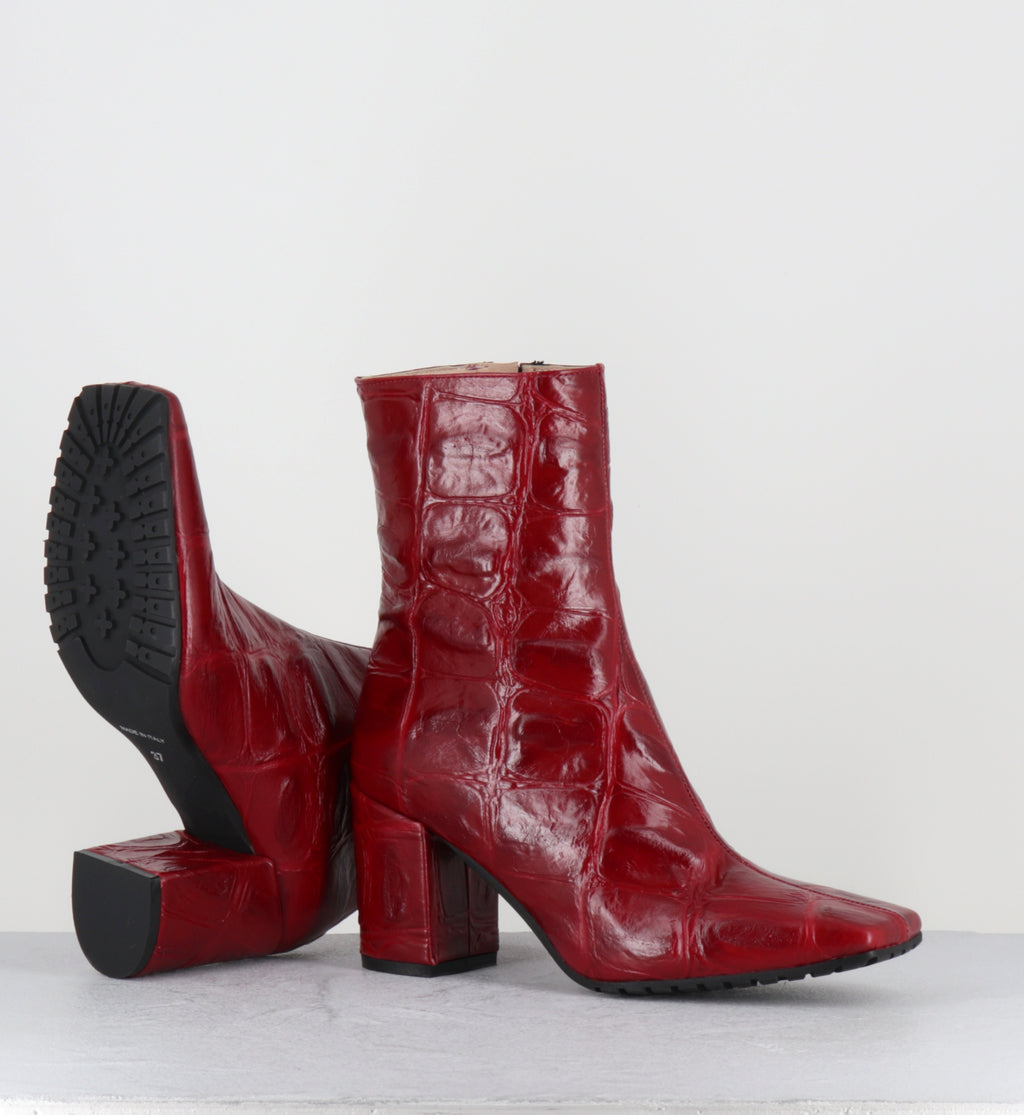 Bottines croco rouge bout carré - SANDRI COCCO BORDO