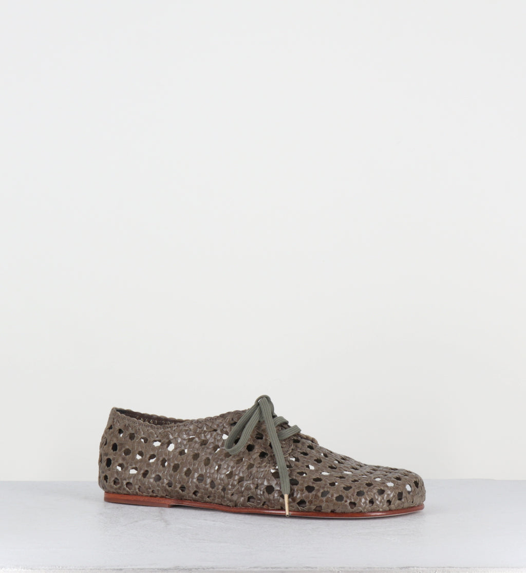 Chaussures à lacets en cuir tressé gris - MILA SMOKE TRENZADO