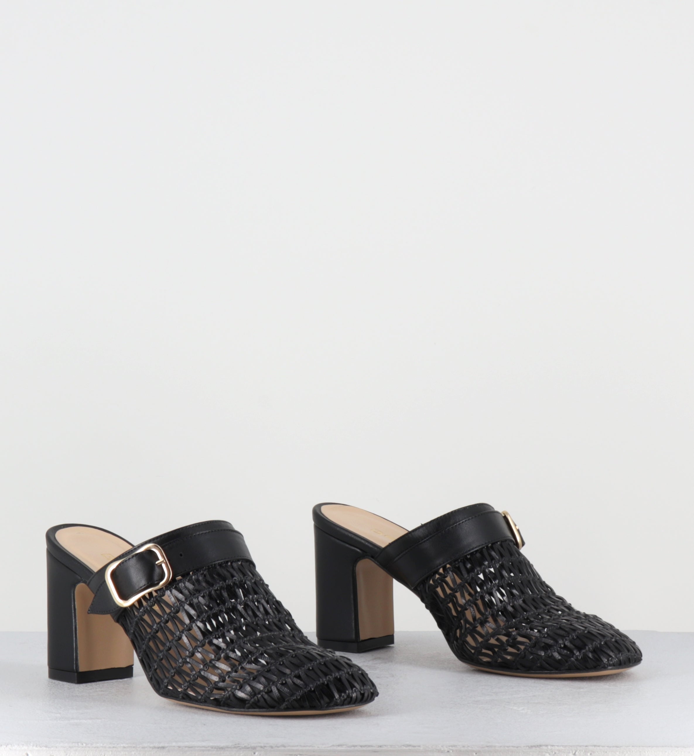 Mules sabot en cuir tressé noir - ANGEL VITELLO NERO