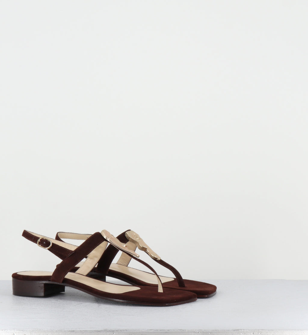 Sandales tongs en daim marron - NUNZI CAM MOGANO