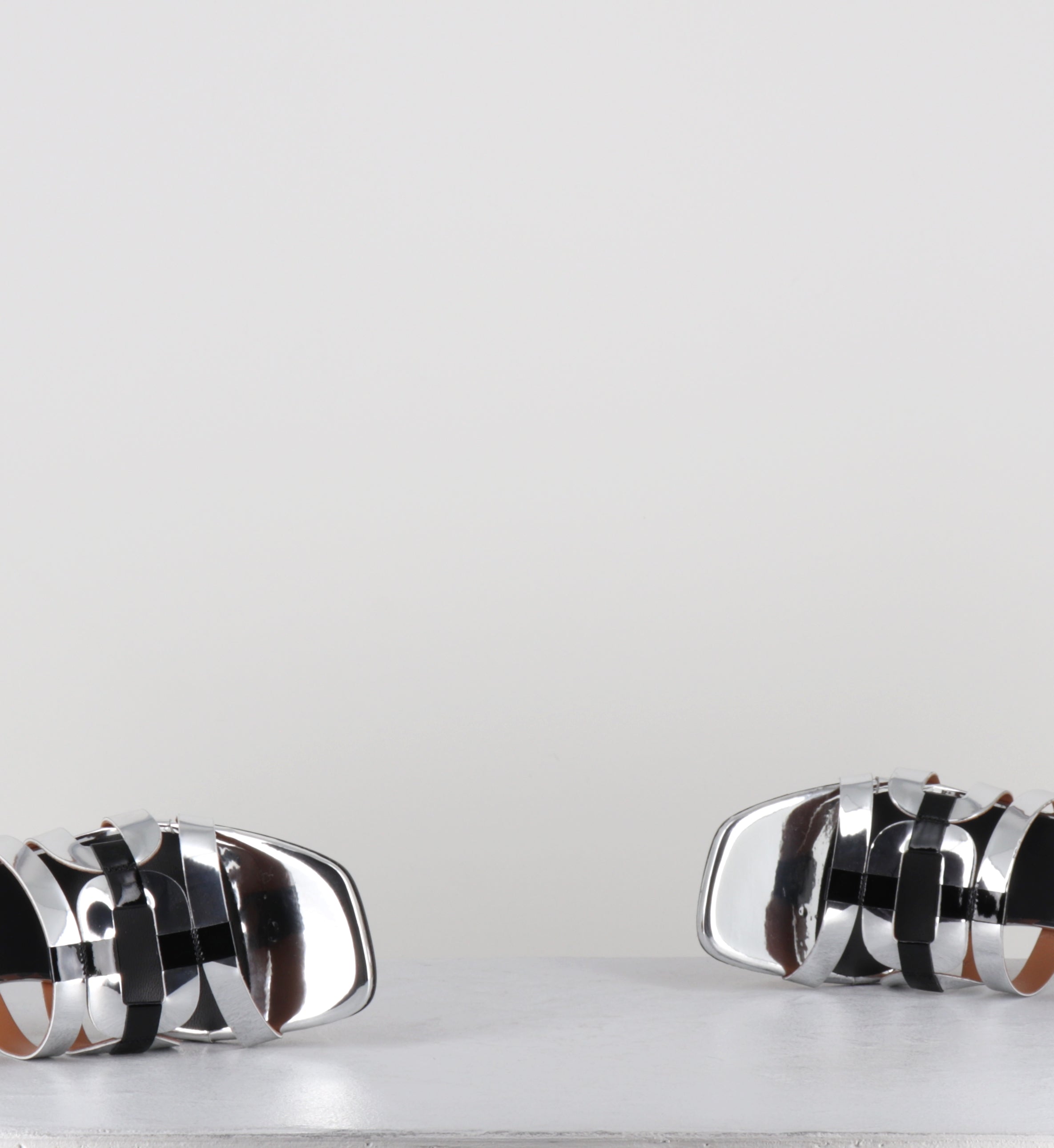 Sandales 60s en cuir argent et noir - REZIO TOP ARGENTO